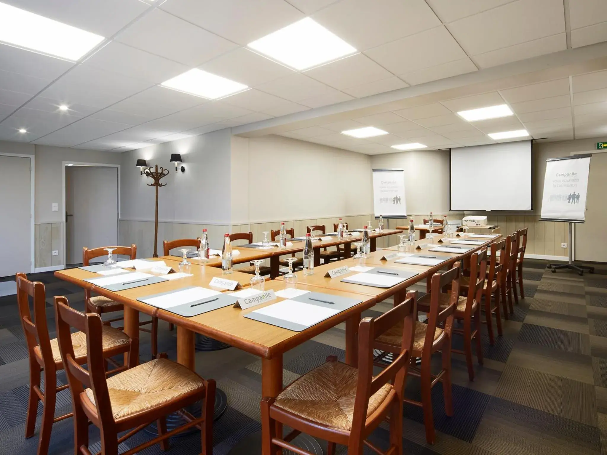 Meeting/conference room in Campanile Le Mans - Arnage