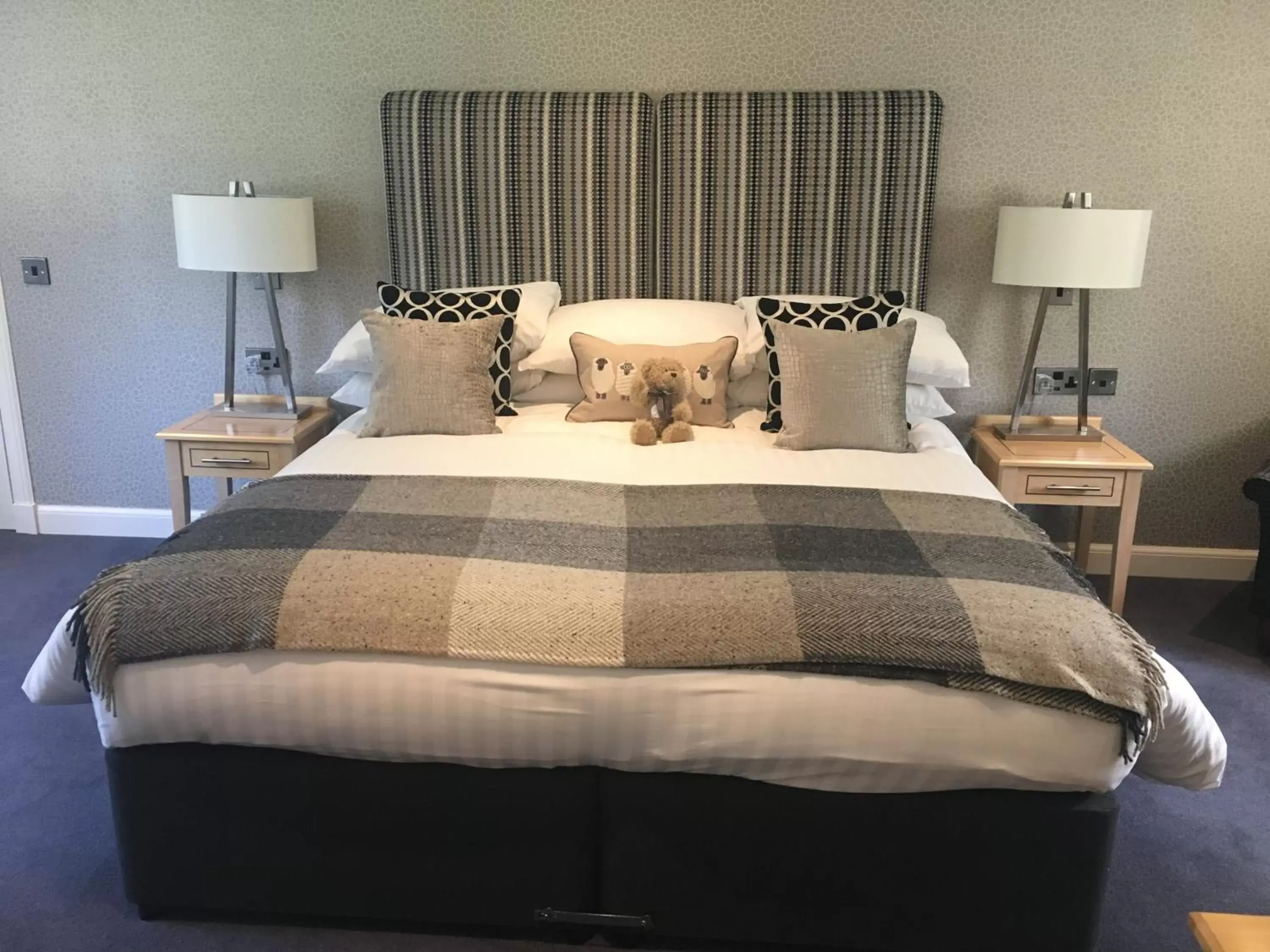 Bedroom, Bed in Rufflets St Andrews
