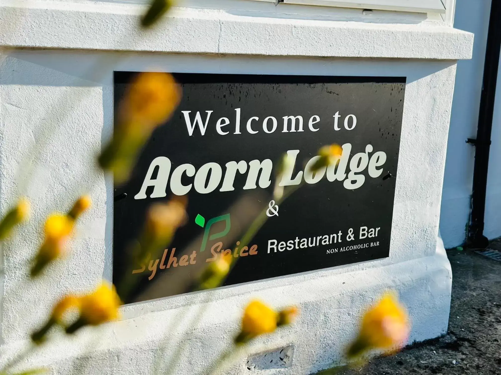 Property Logo/Sign in Acorn Lodge Gatwick