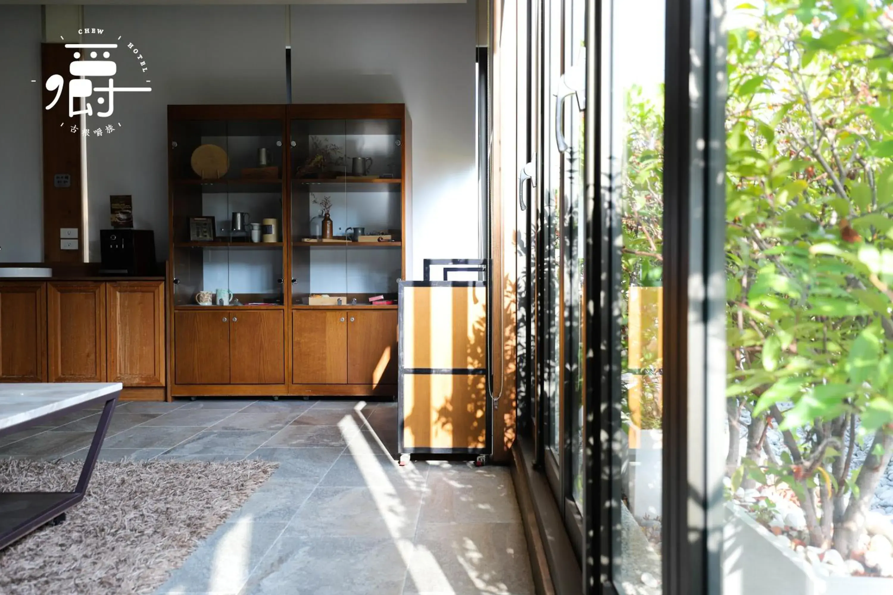 Decorative detail, Kitchen/Kitchenette in Roots Chew Hotel