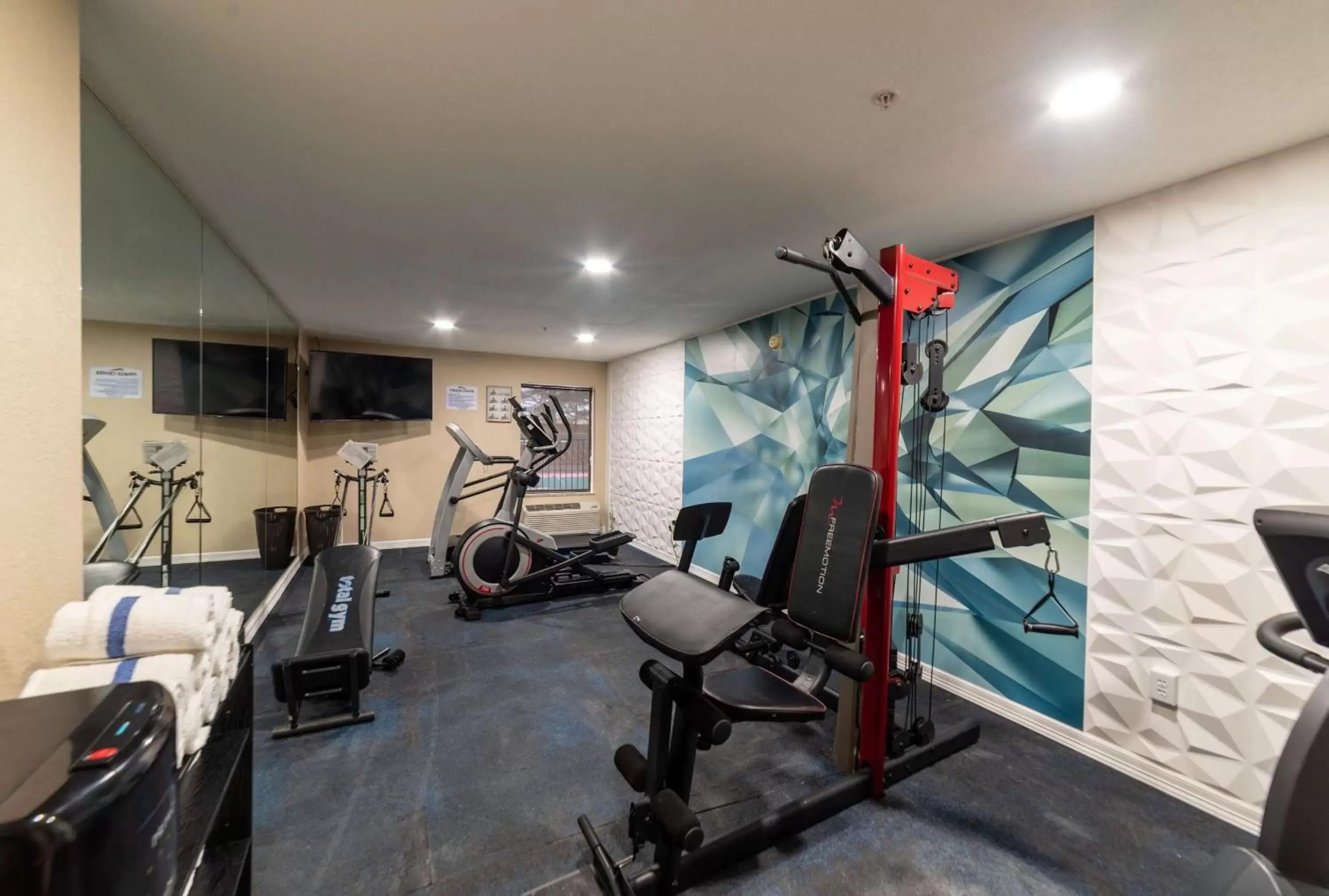 Fitness centre/facilities, Fitness Center/Facilities in Baymont by Wyndham Caddo Valley/Arkadelphia