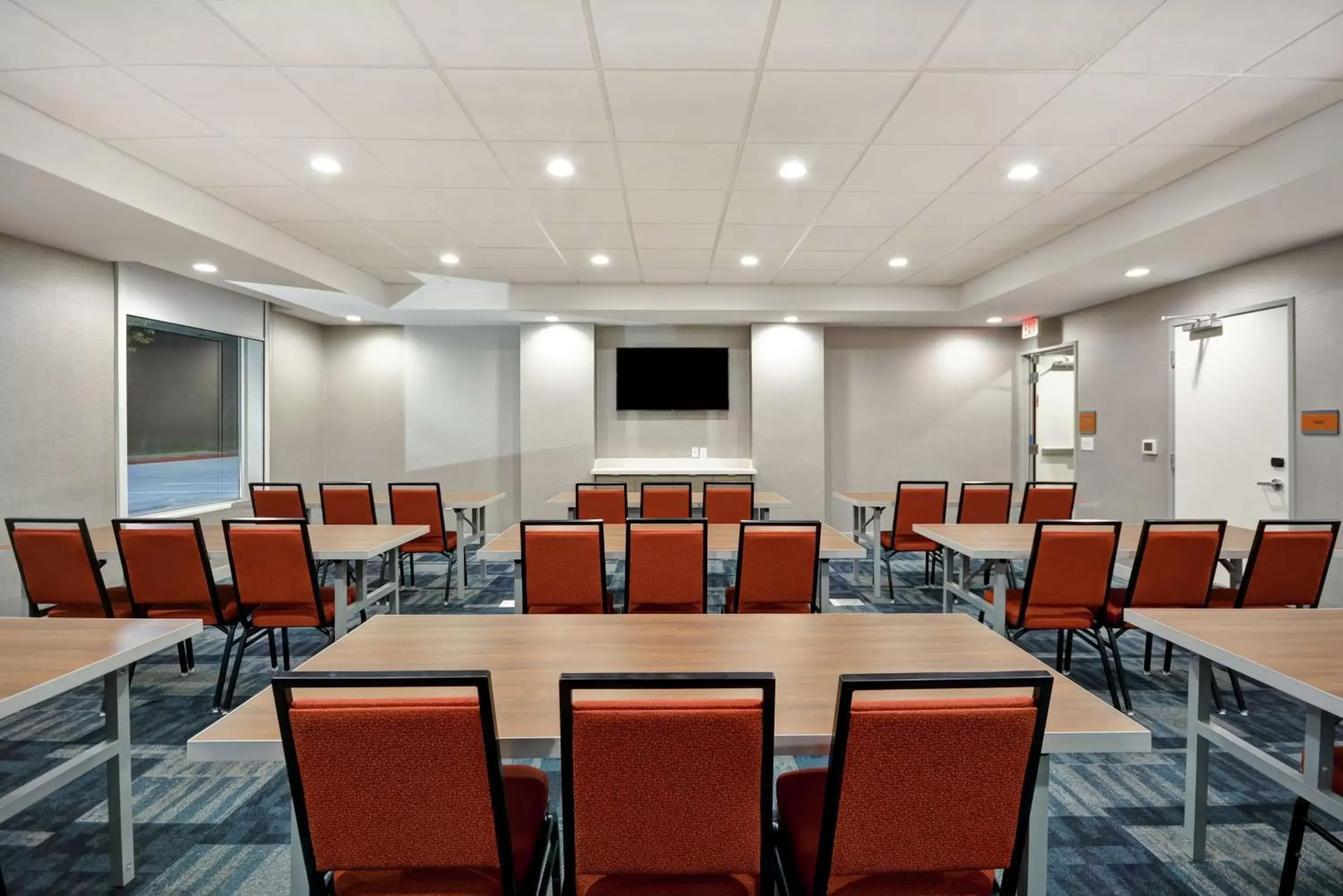 Meeting/conference room in Home2 Suites Houston Westchase
