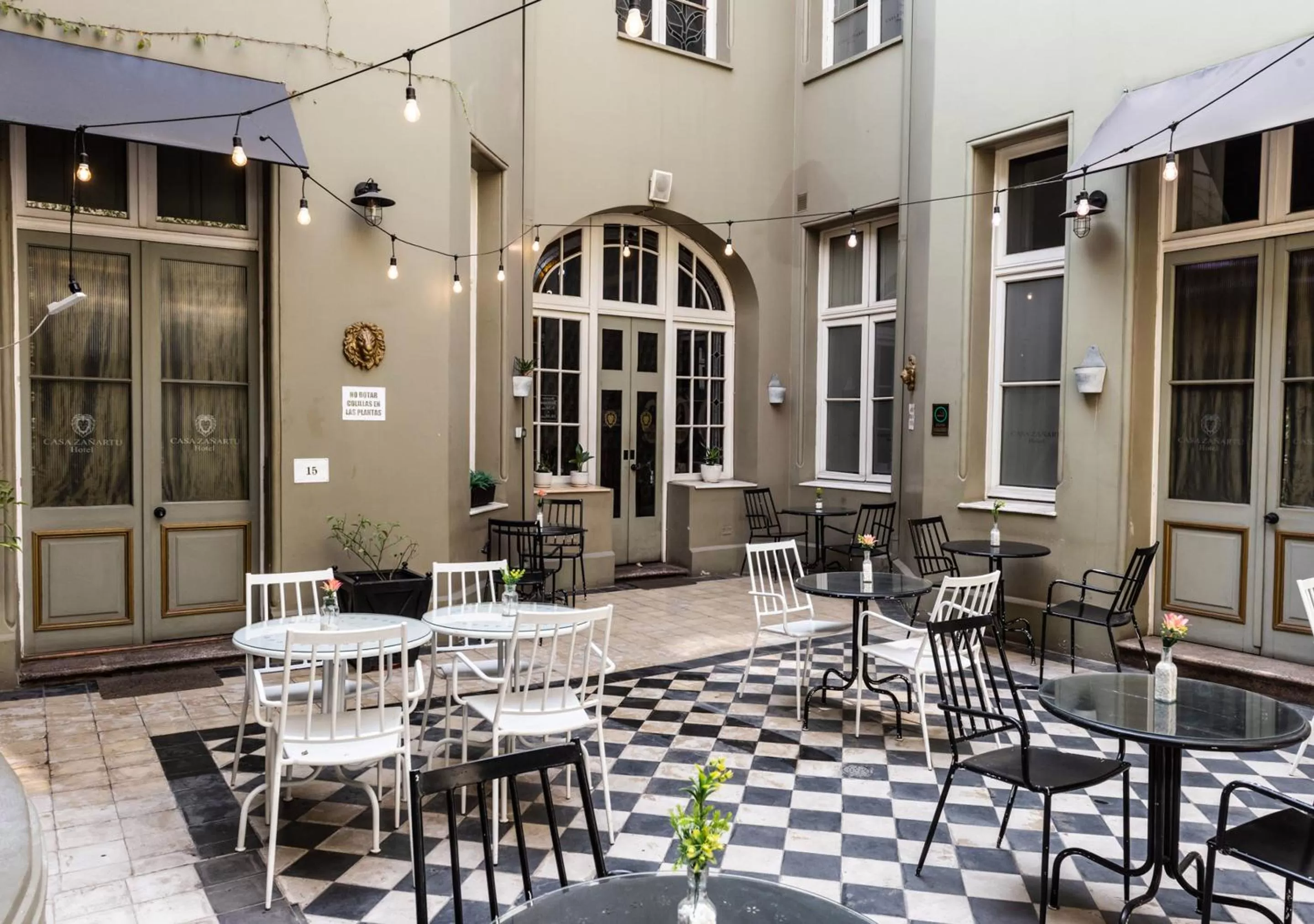 Restaurant/places to eat in Hotel Casa Zañartu