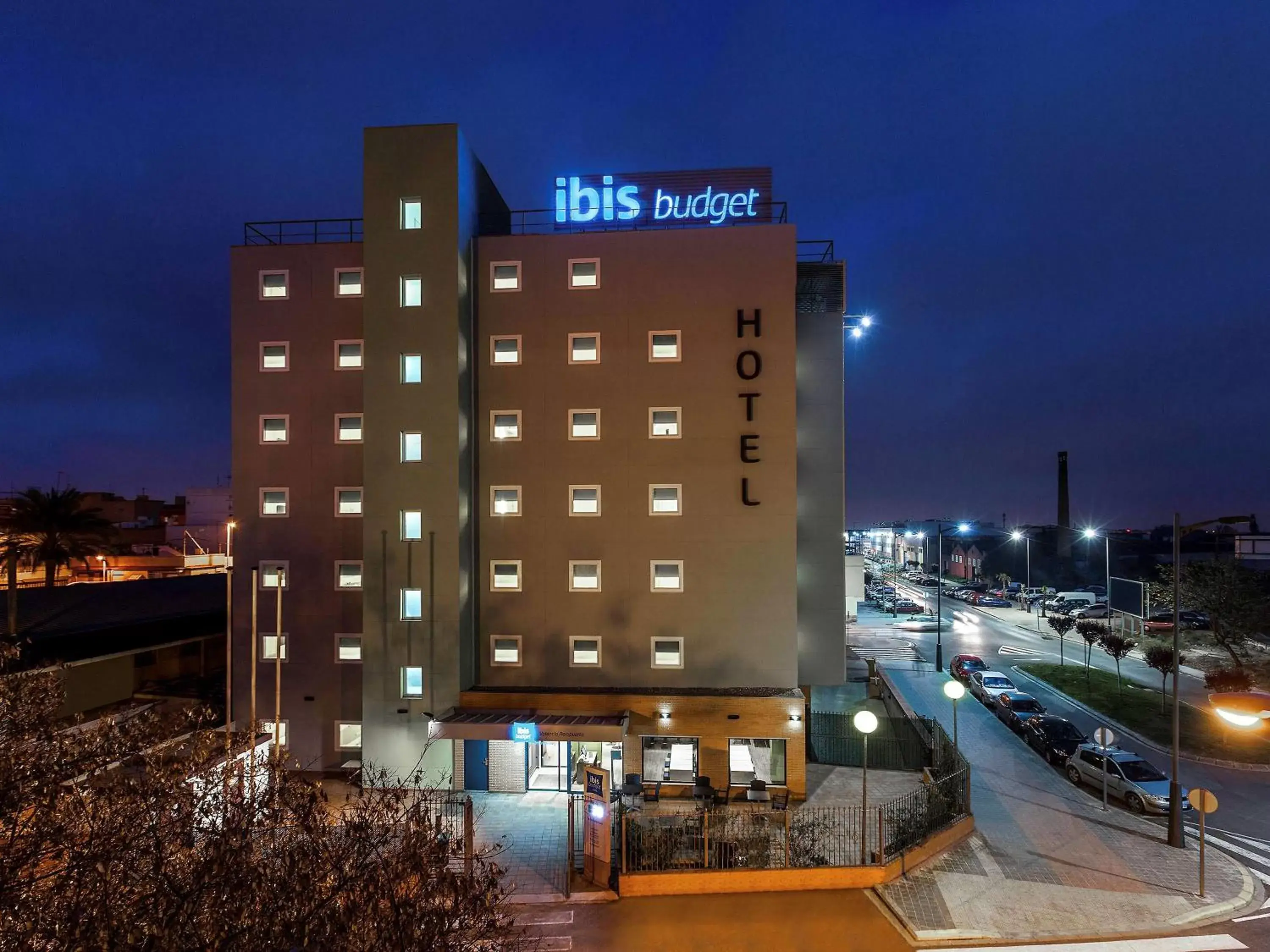 Property building in Ibis Budget Valencia Aeropuerto