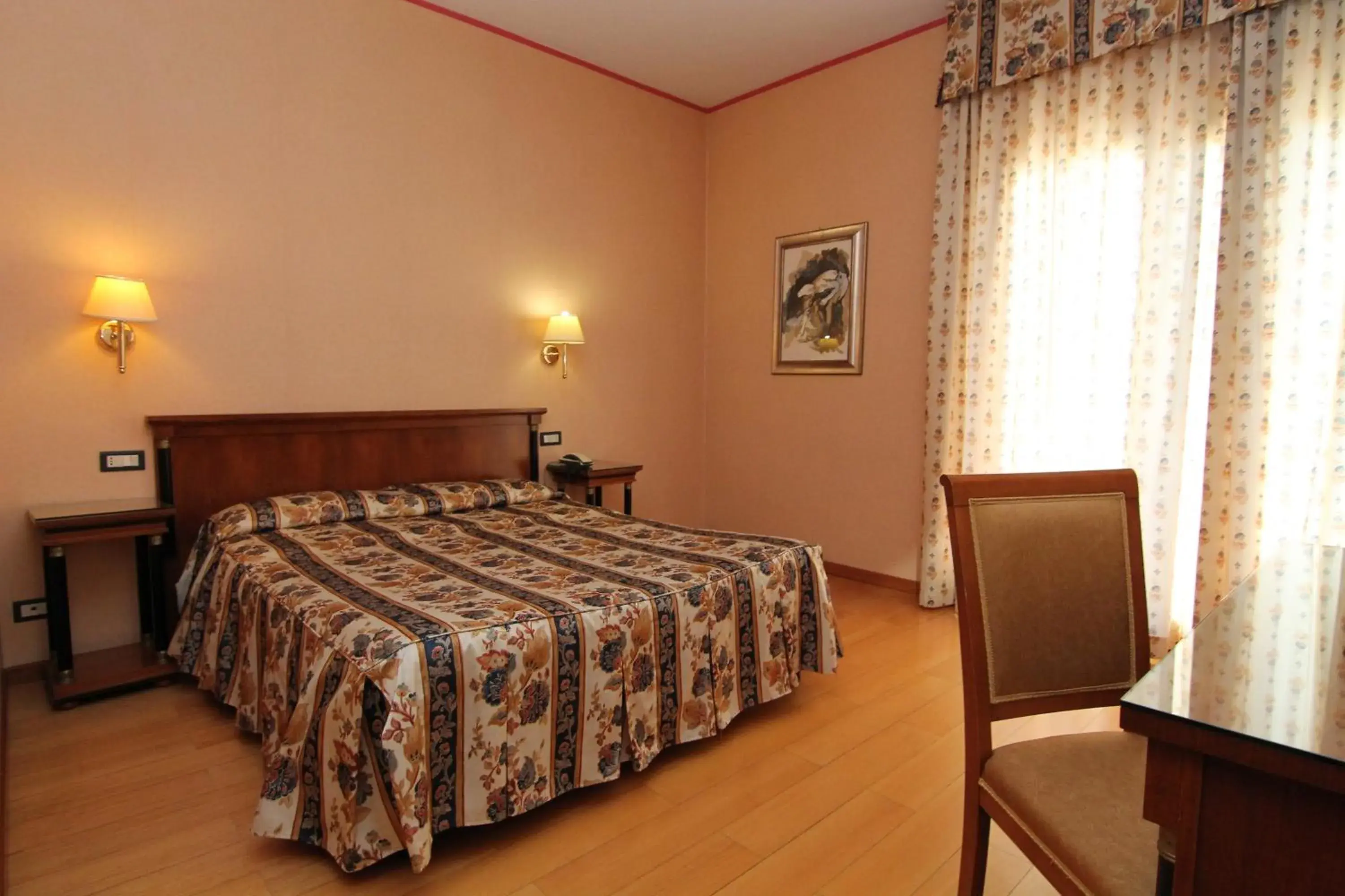 Large Single Room in FILIPPONE HOTEL&RISTORANTE