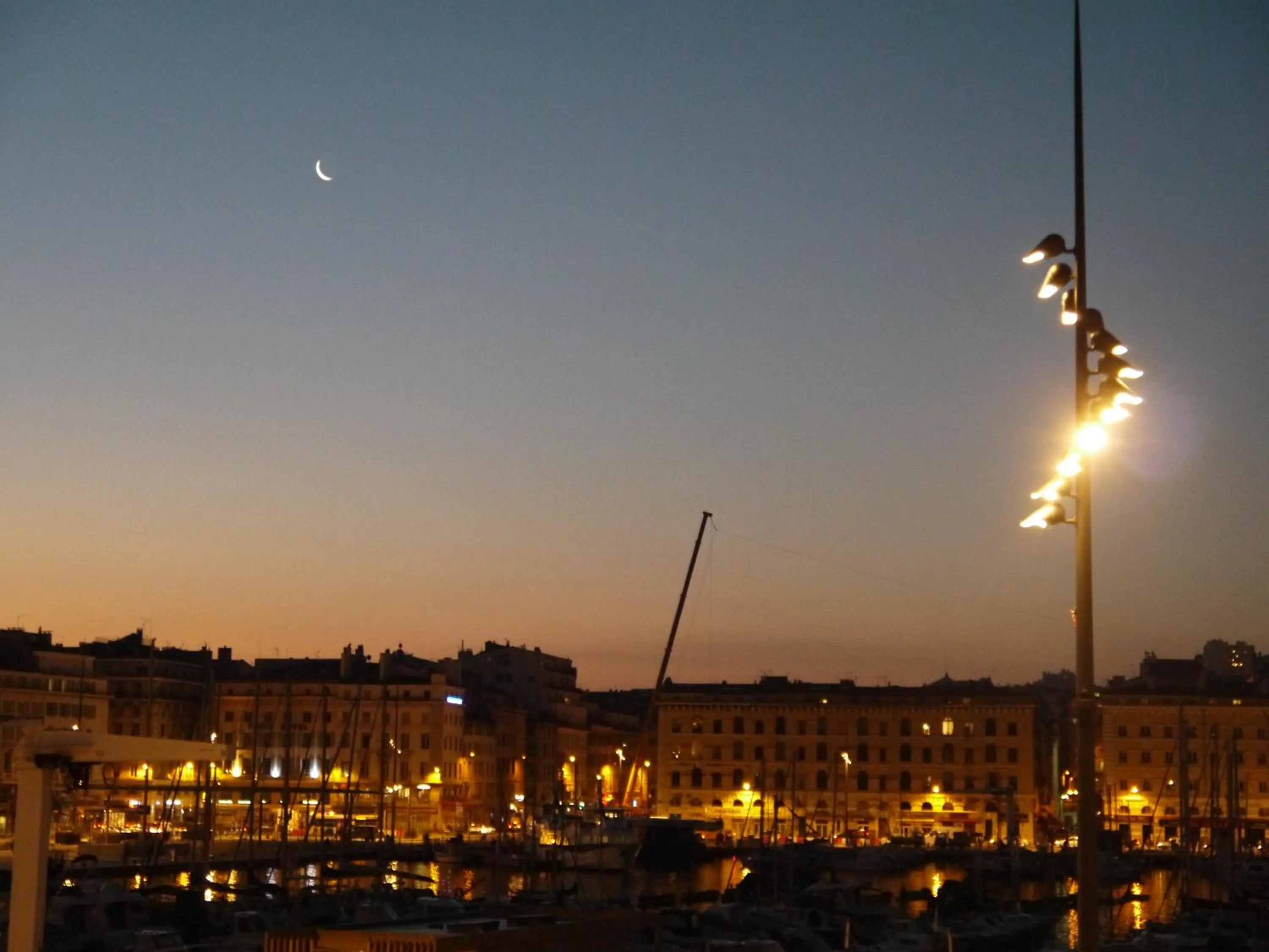 Area and facilities in Hotel Belle-Vue Vieux-Port