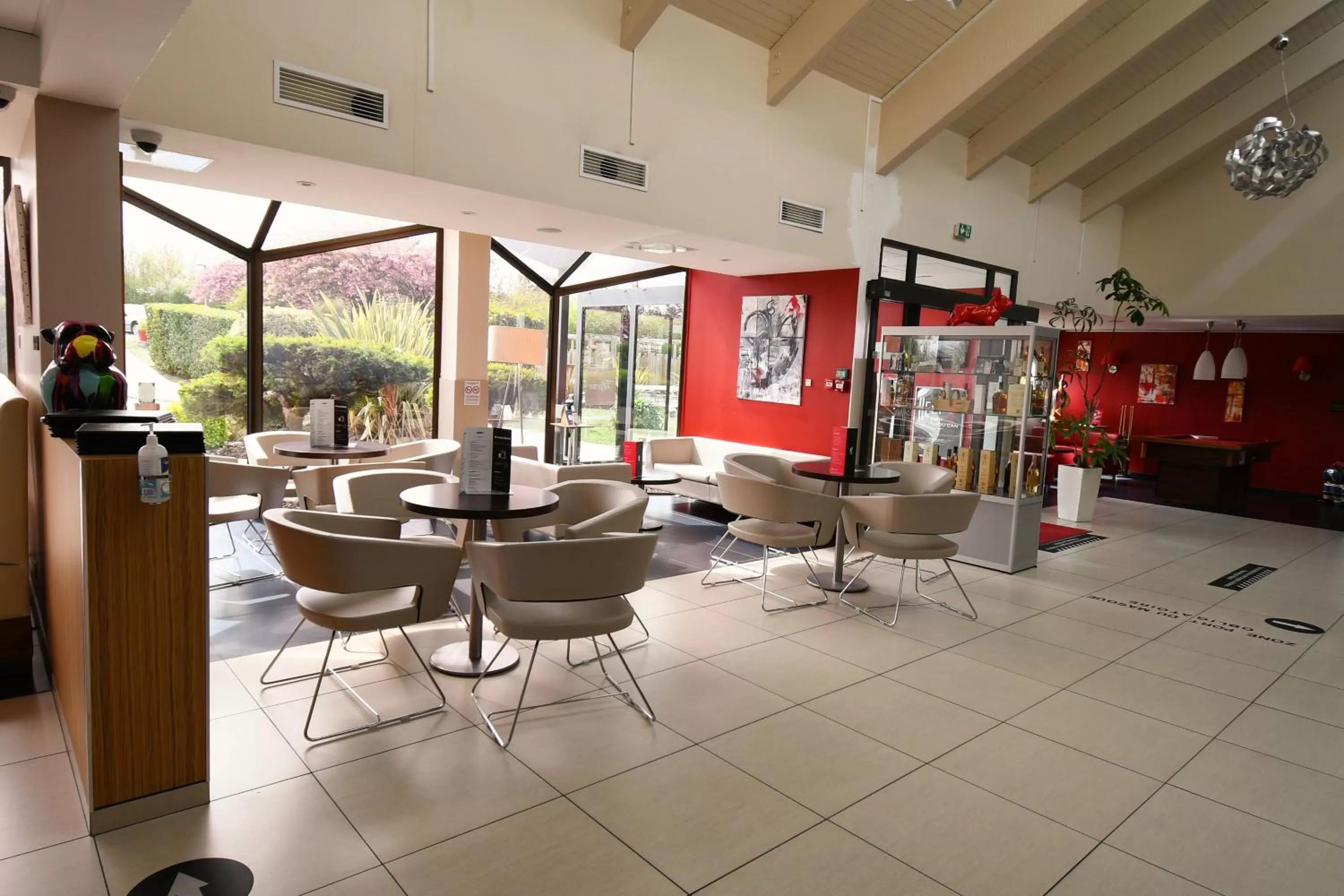 Living room in ibis Saintes