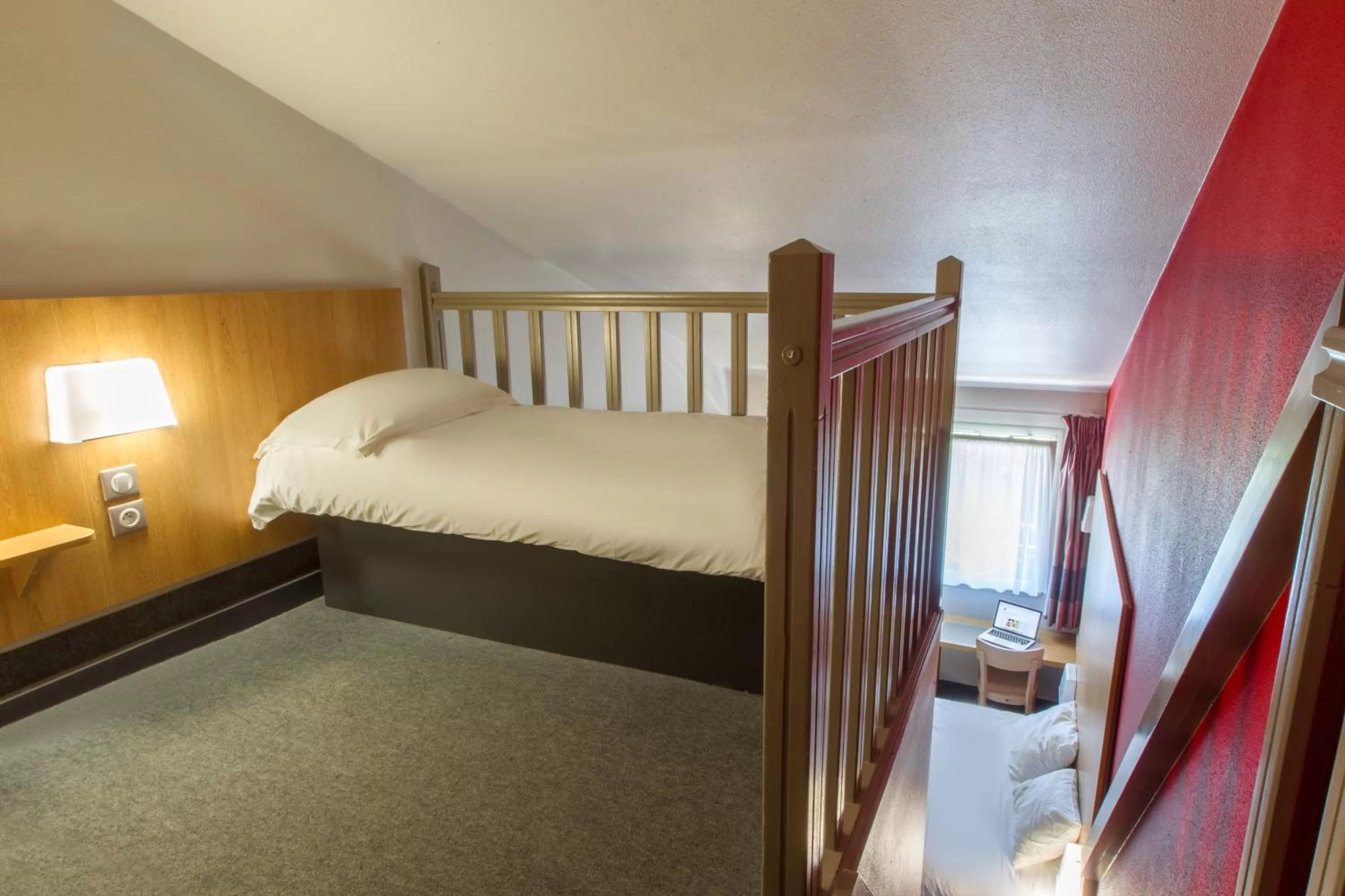 Bedroom, Bed in B&B HOTEL Troyes Barberey