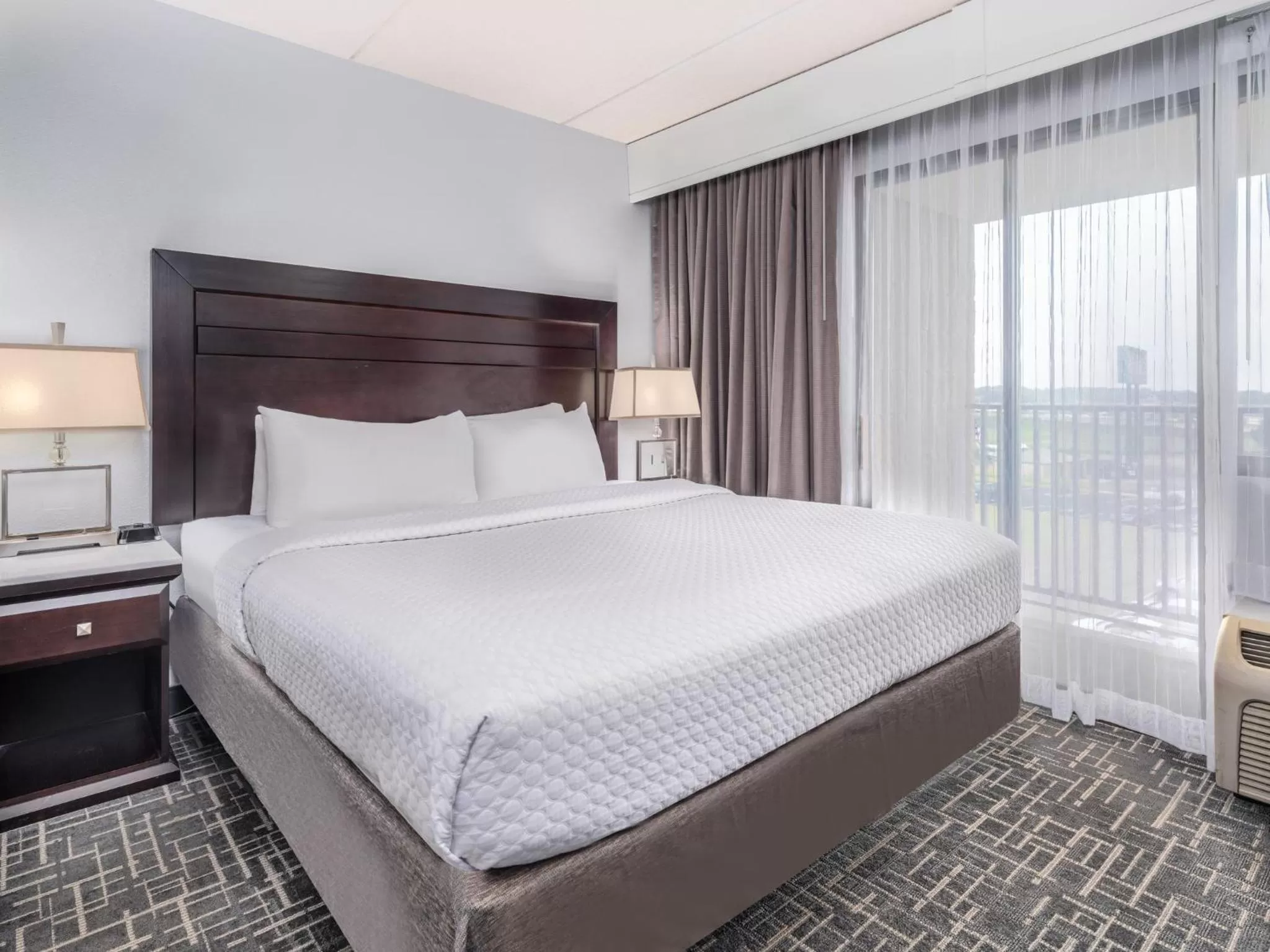 Photo of the whole room, Bed in Crowne Plaza Milwaukee South by IHG