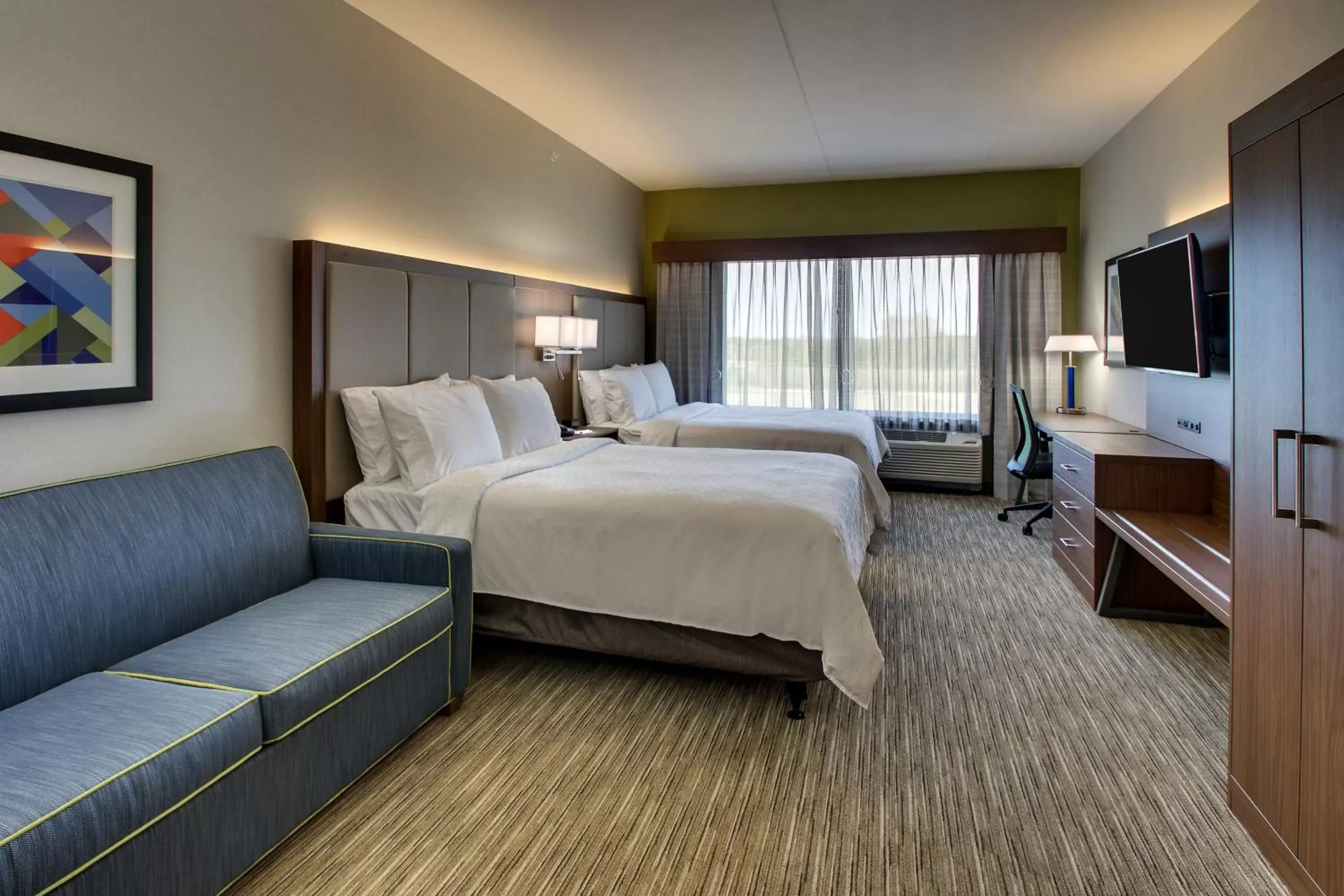 Photo of the whole room in Holiday Inn Express & Suites Findlay North, an IHG Hotel