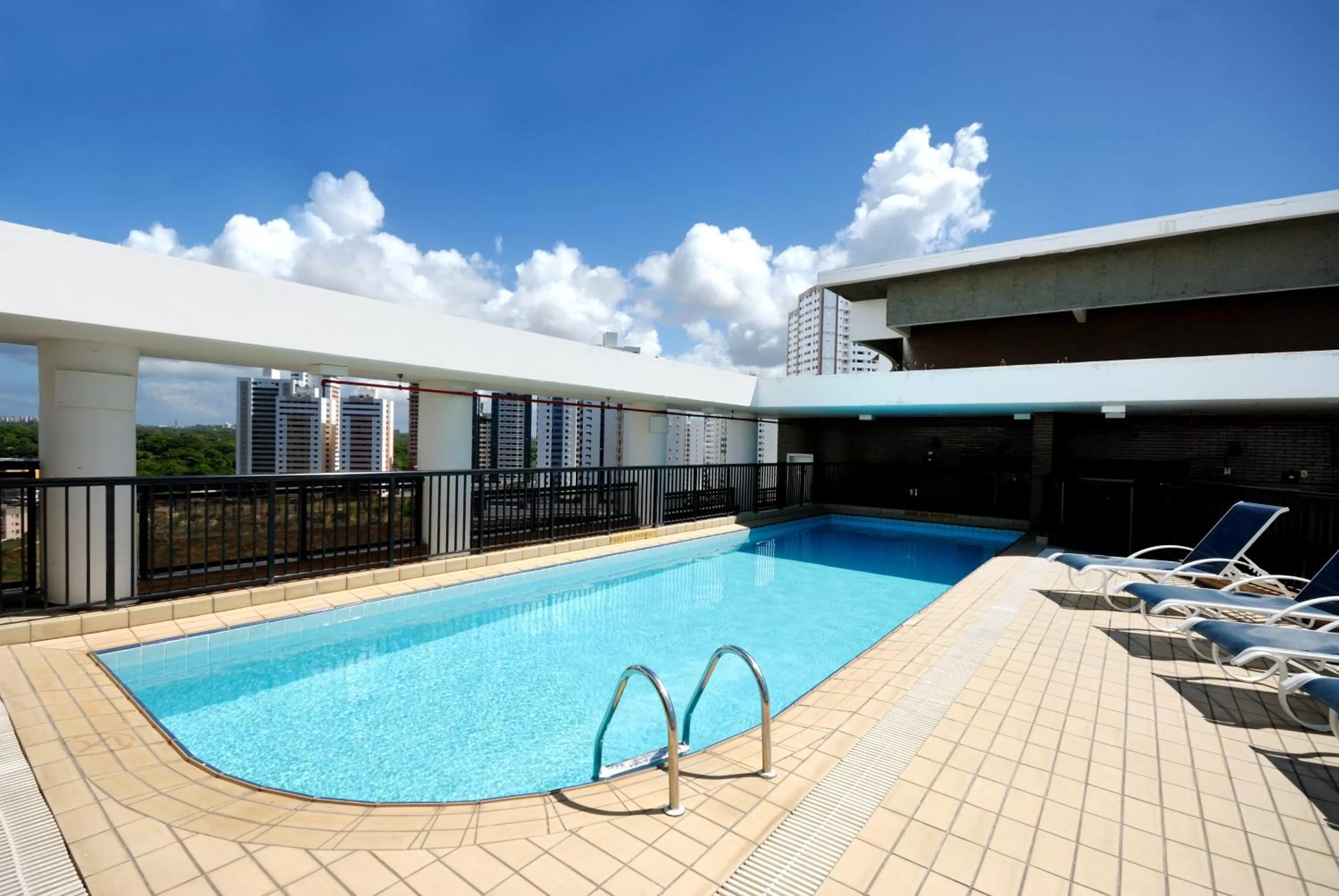 Swimming pool in Rede Concept - Hotel Salvador