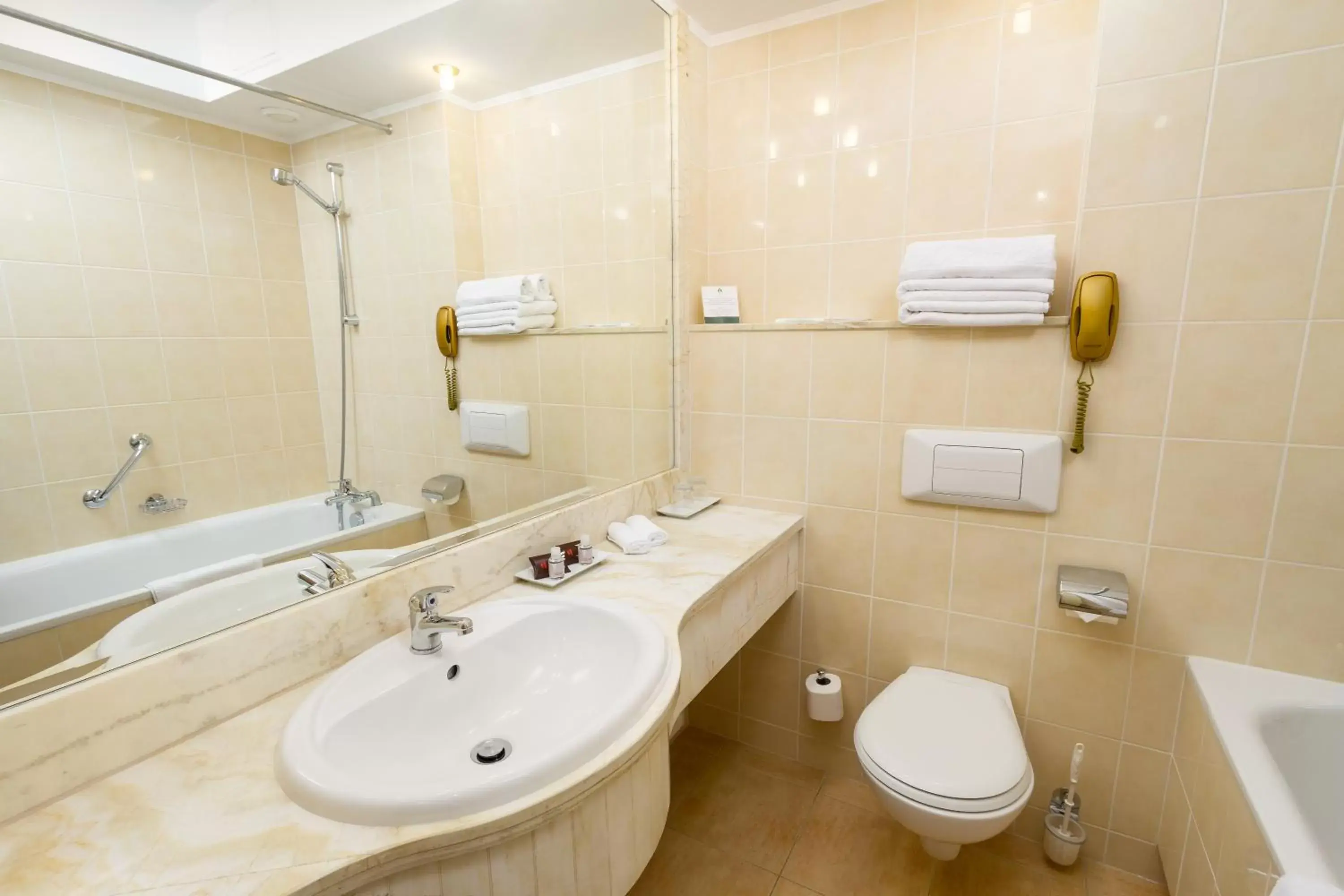 Bathroom in Hotel Mazurkas