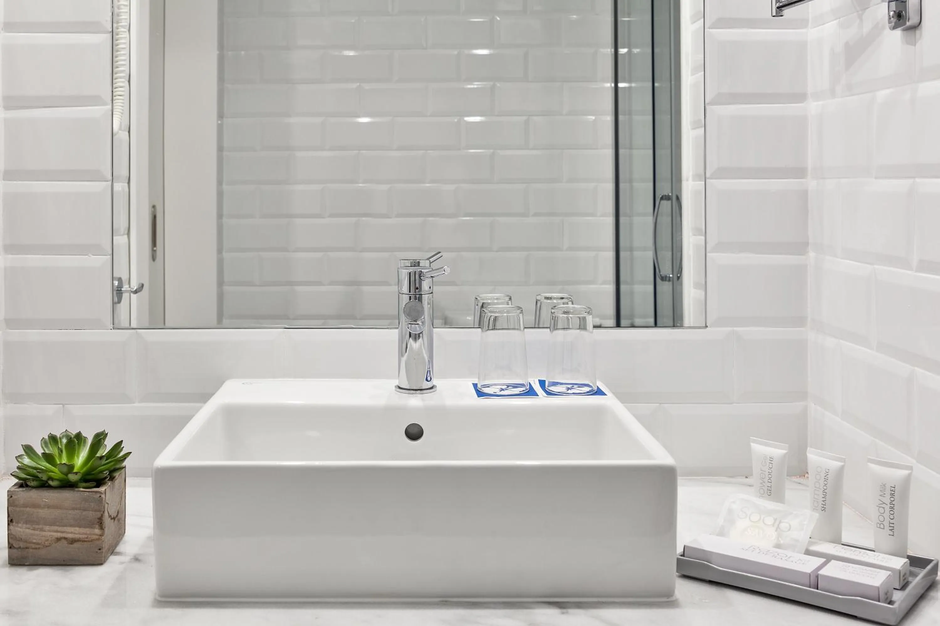 Bathroom in Delamar 4*Sup-Adults only (18+)