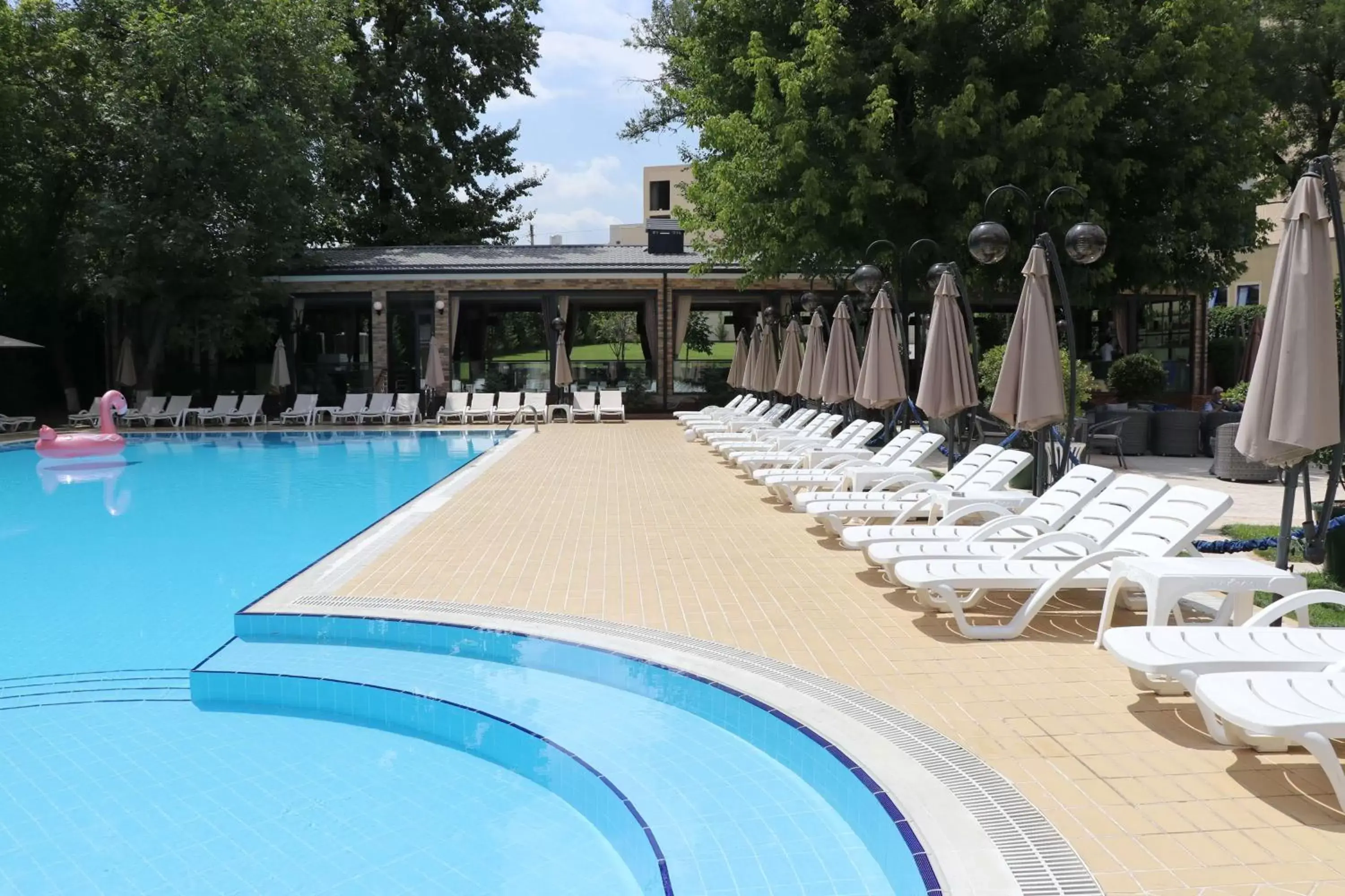 Restaurant/places to eat, Swimming Pool in Radisson Blu Hotel, Tashkent