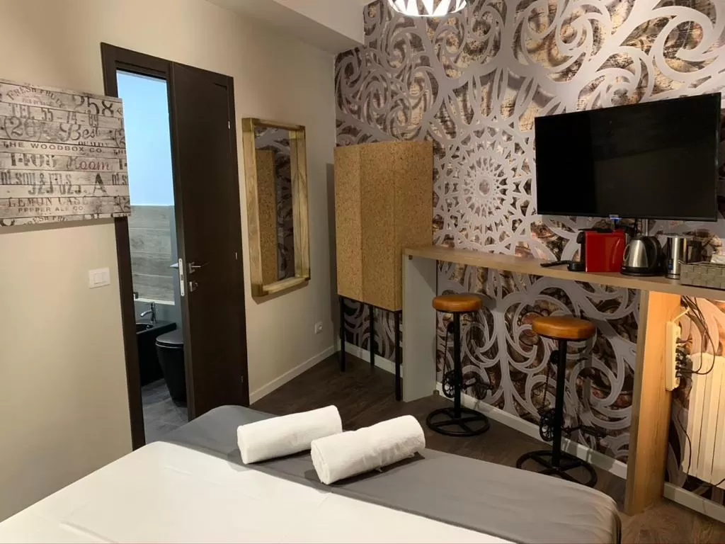 Photo of the whole room, Bed in SUITE LAME 37 Rental Rooms