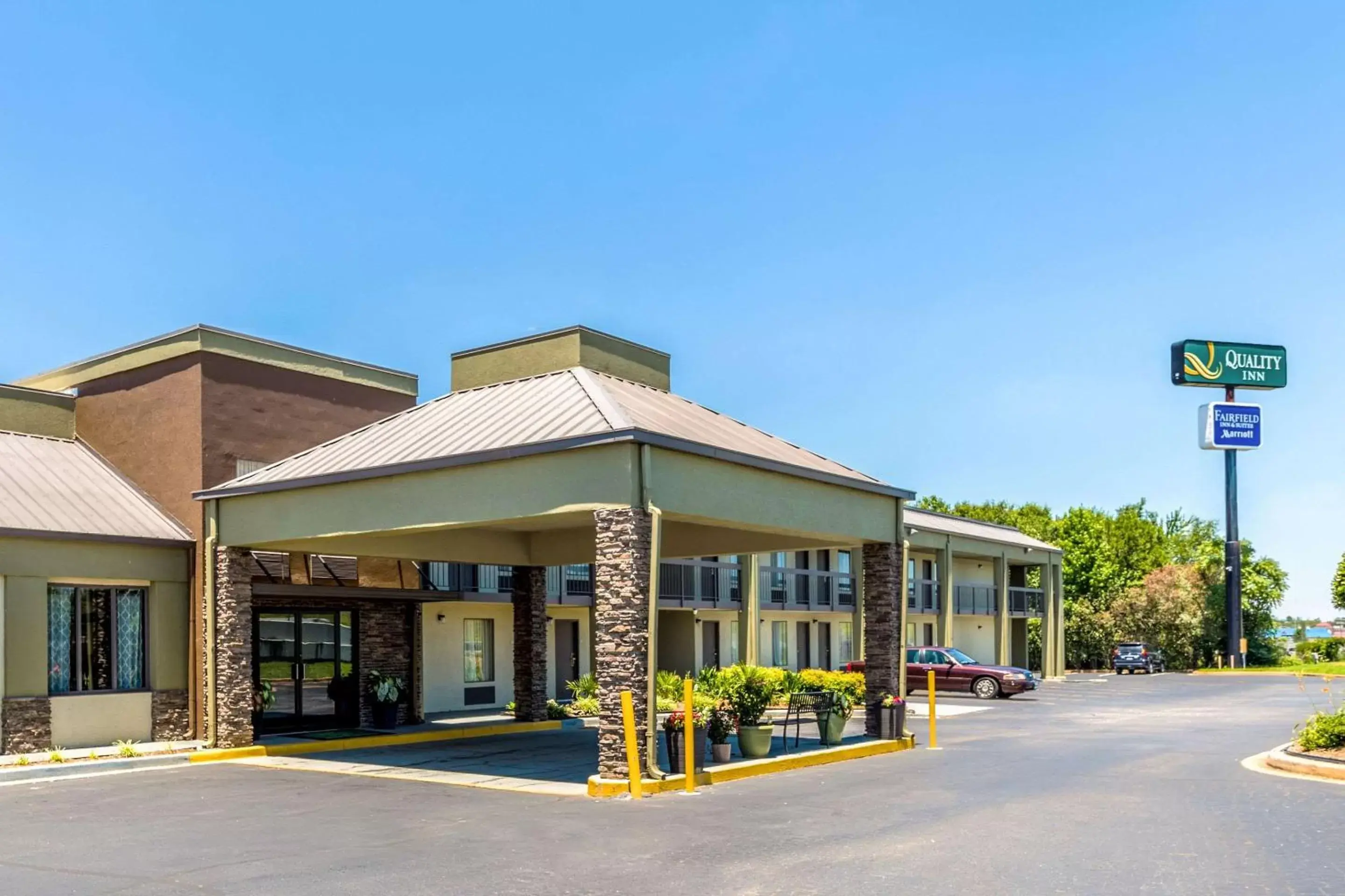 Property Building in Quality Inn Simpsonville-Greenville