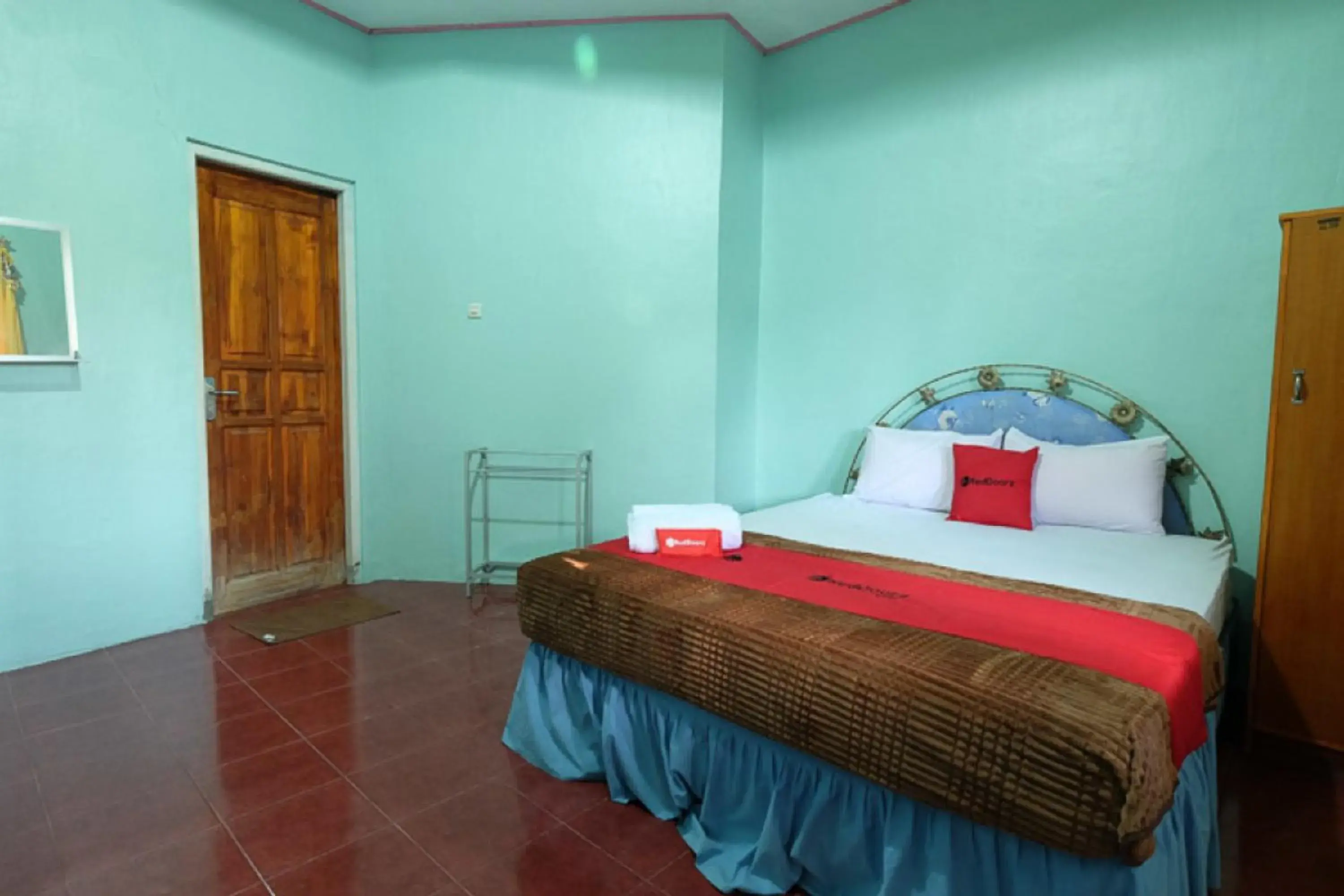 Bedroom, Bed in RedDoorz near Mangrove Forest Kupang Bedroom, Bed in RedDoorz near Mangrove Forest Kupang