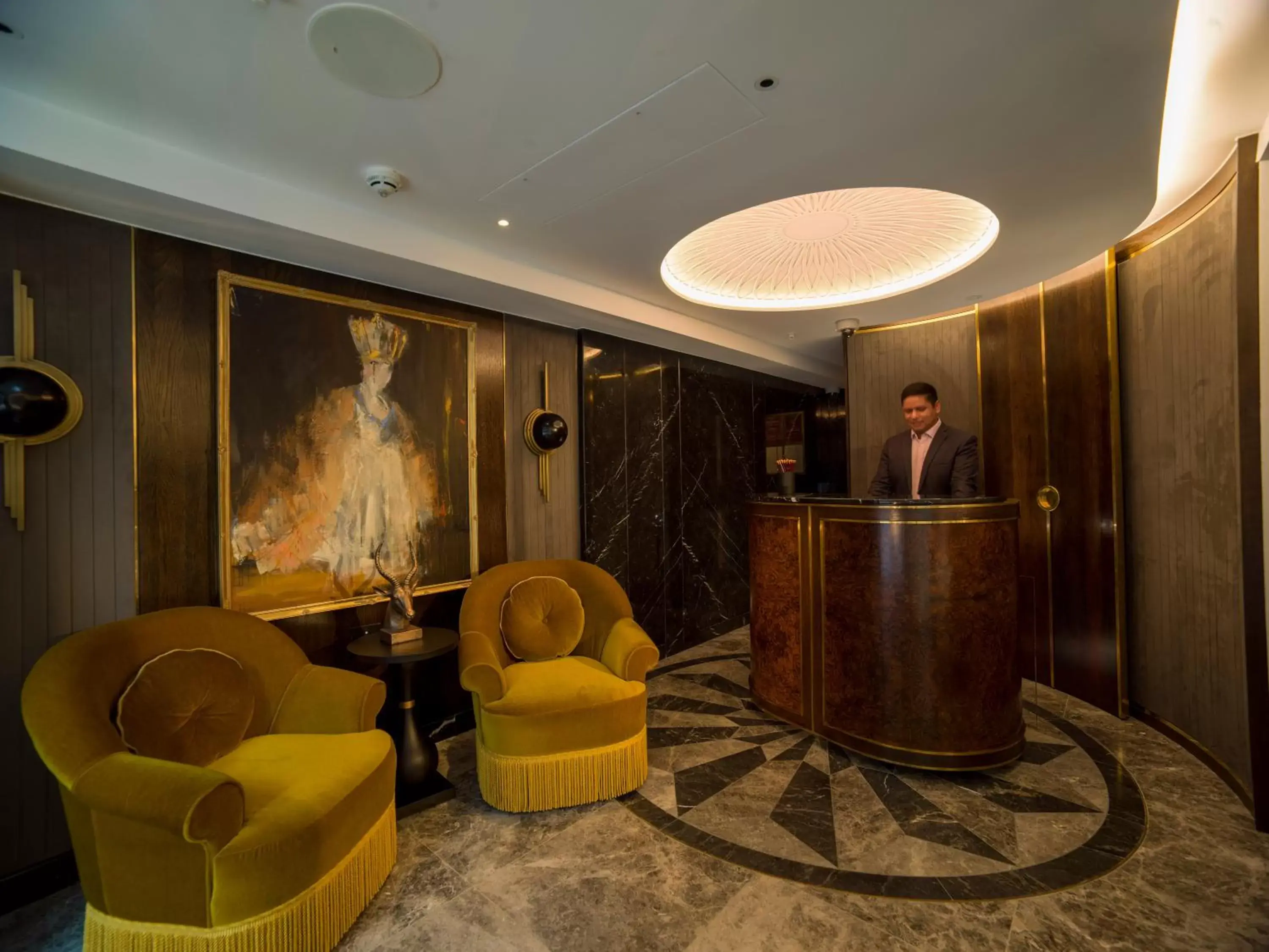 Staff, Lobby/Reception in The Guardsman - Preferred Hotels and Resorts
