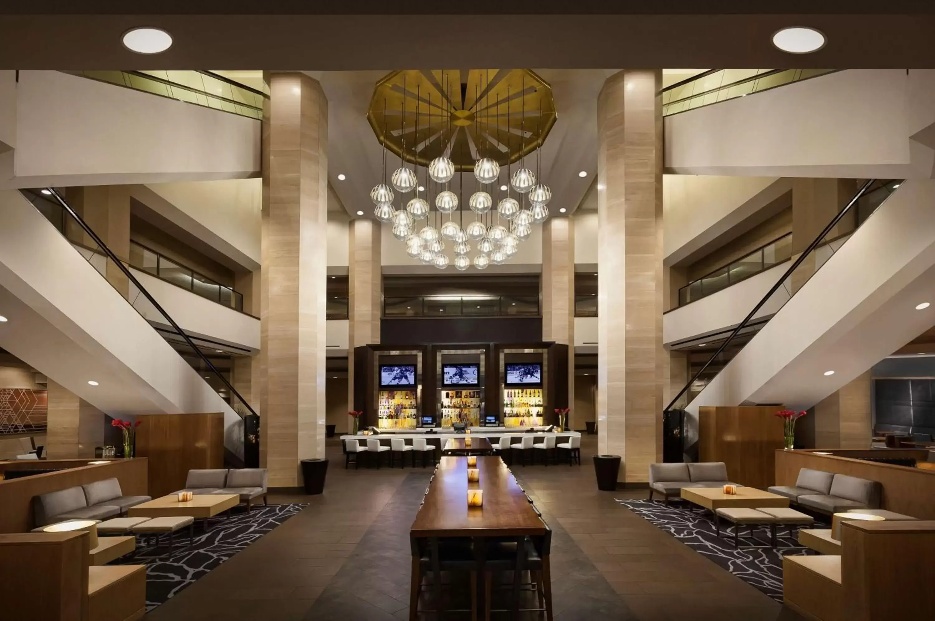 Lounge or bar, Restaurant/Places to Eat in Hilton Anaheim