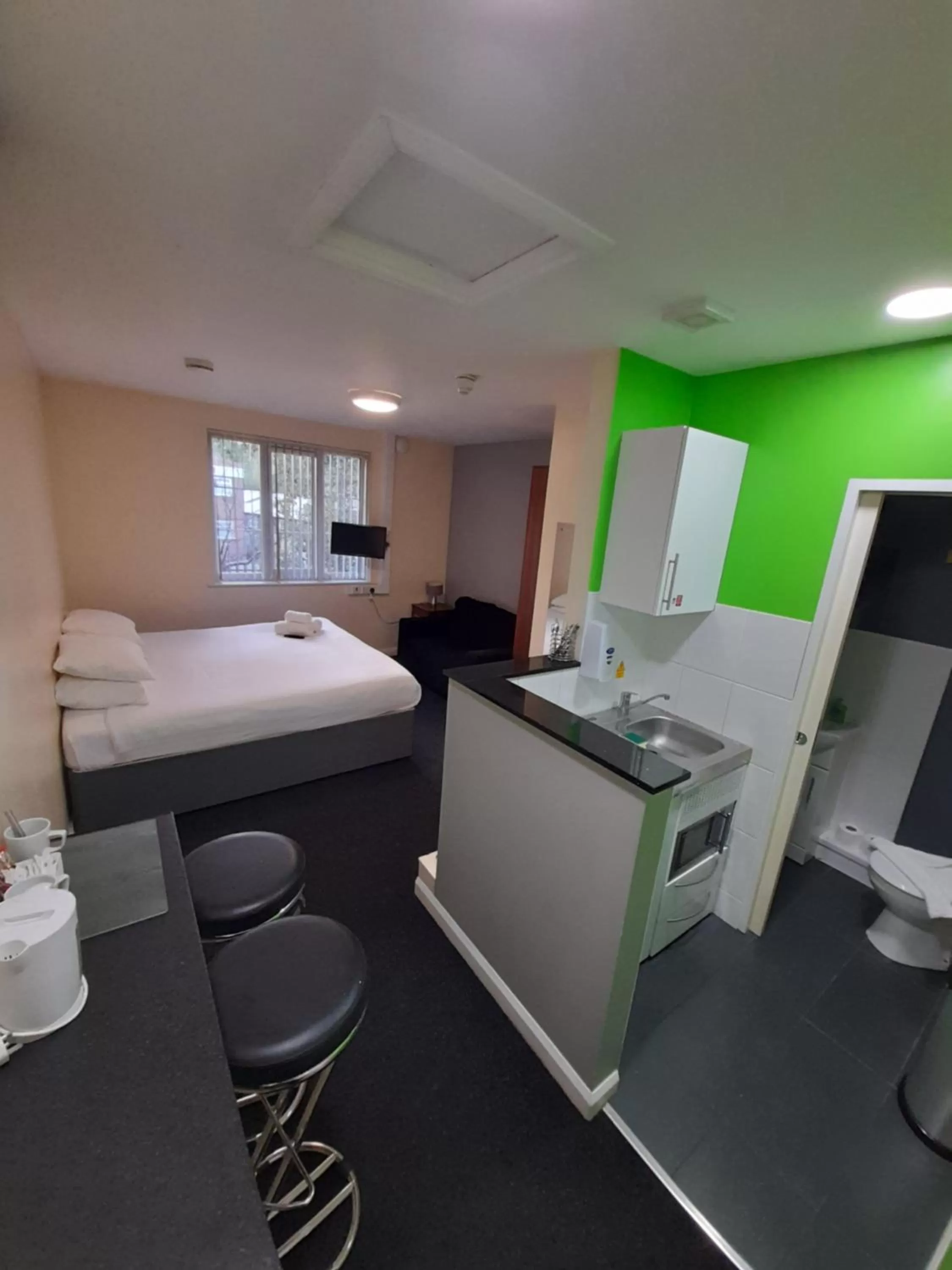 Bed in Lymedale Suites Studios & Aparthotel in NEWCASTLE UNDER LYME & STOKE