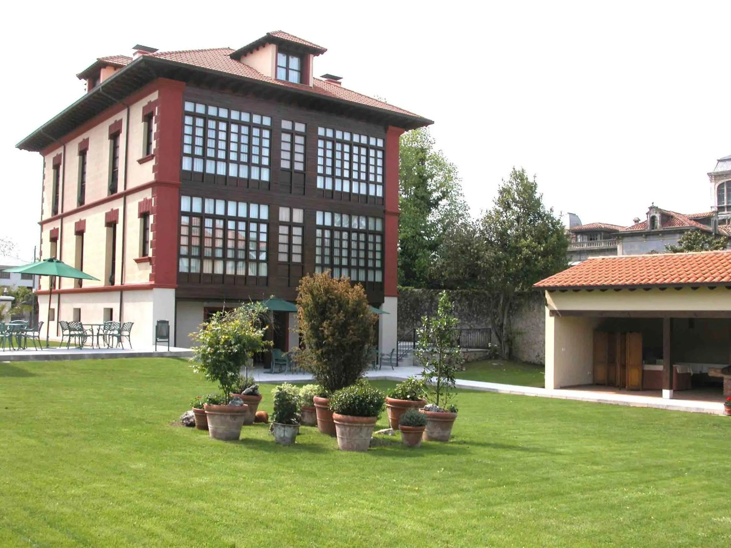 Facade/entrance in Silken Spa La Hacienda De Don Juan
