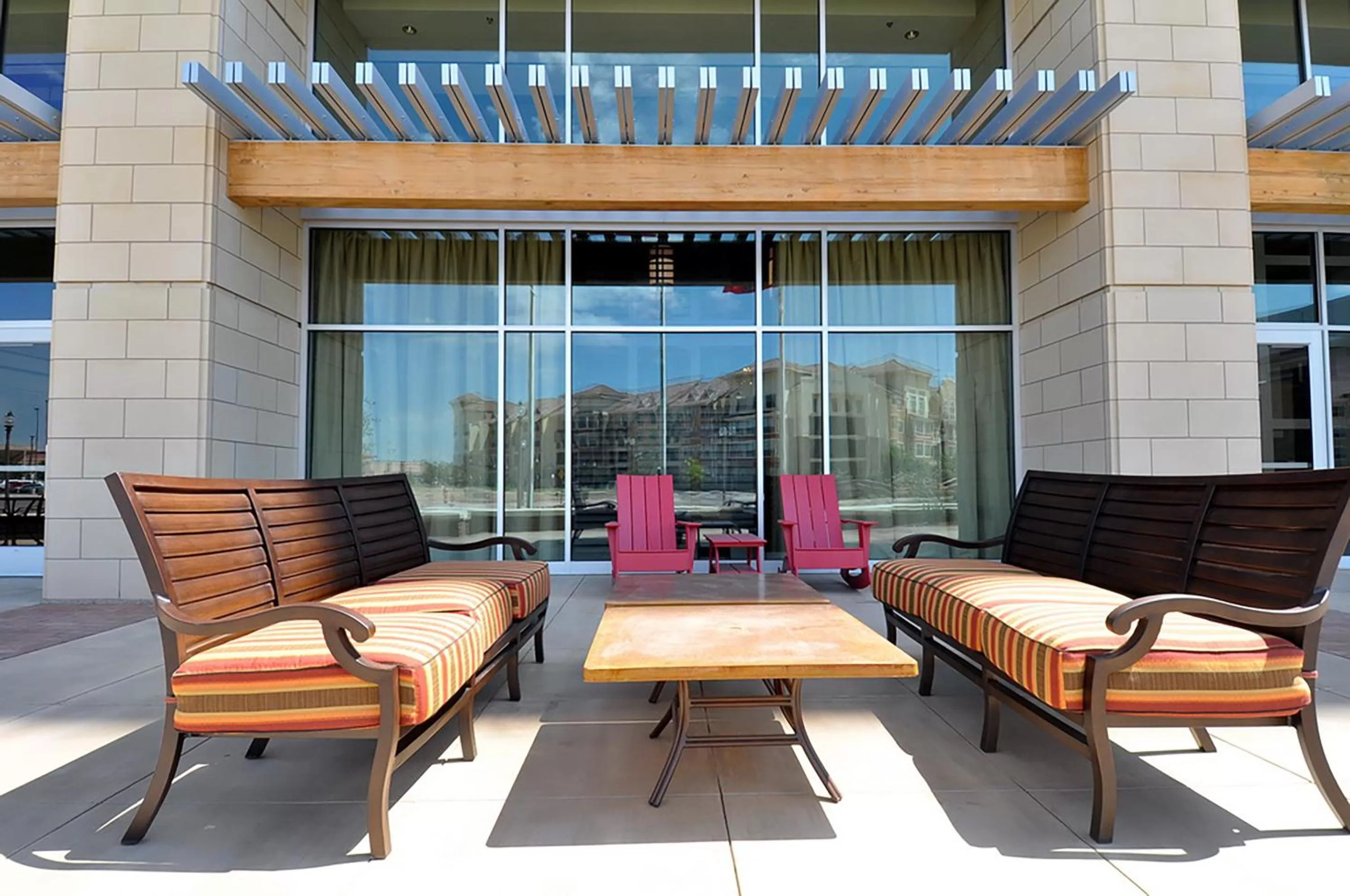 Patio in Overton Hotel and Conference Center