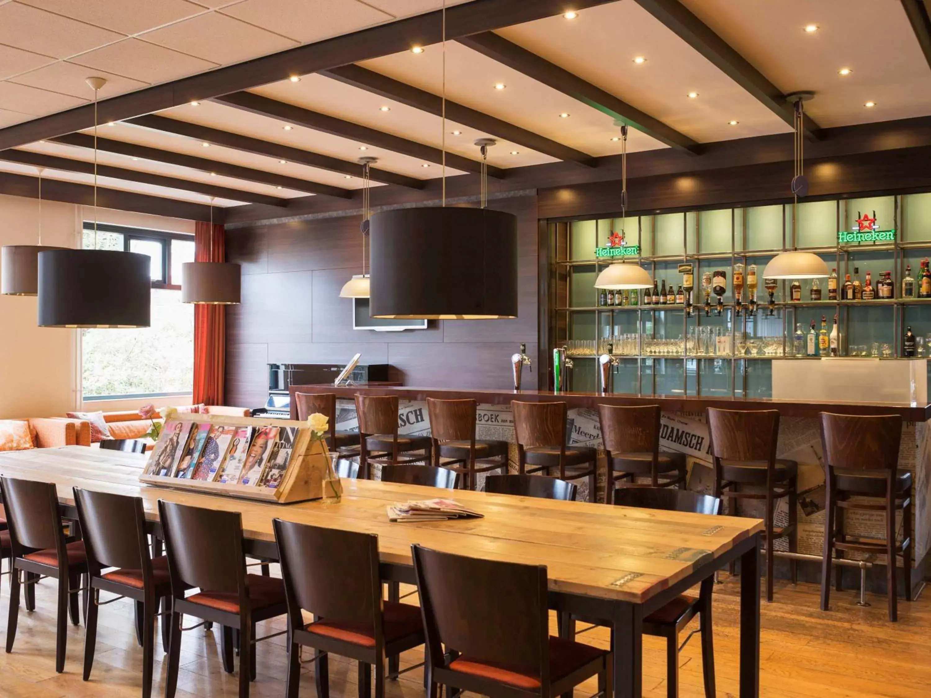 Lounge or bar, Restaurant/Places to Eat in ibis Rotterdam Vlaardingen