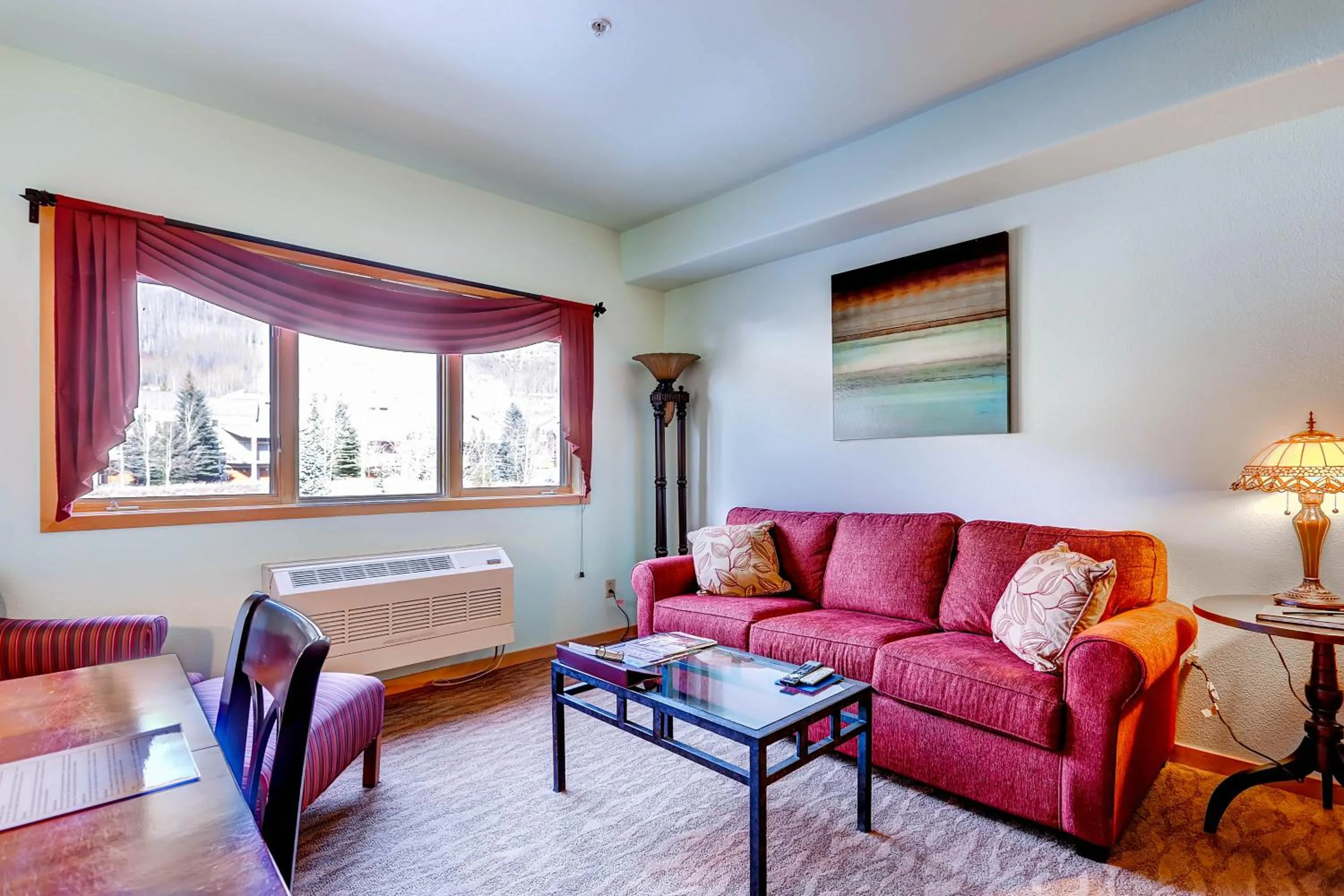 Living room in Gateway Mountain Lodge, A Vail Resorts Property