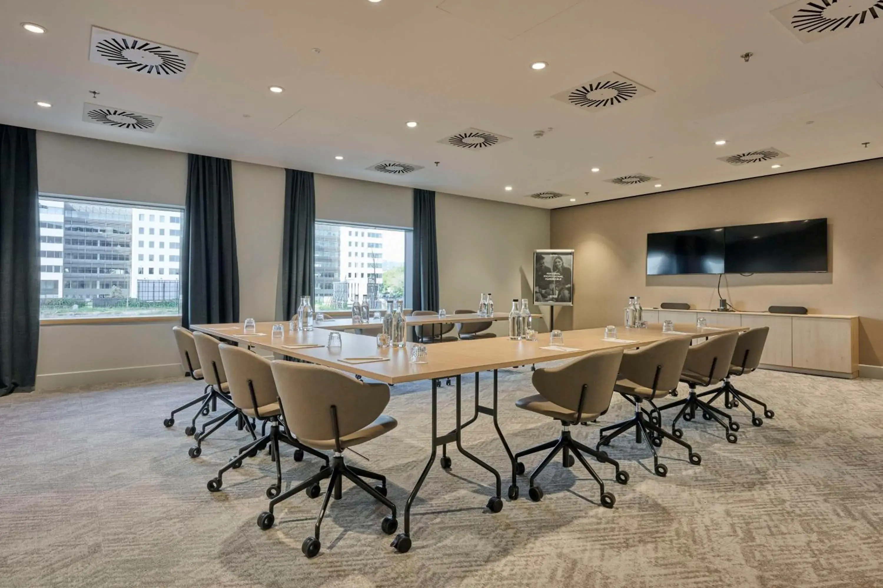 Meeting/conference room in Radisson Hotel Budapest BudaPart