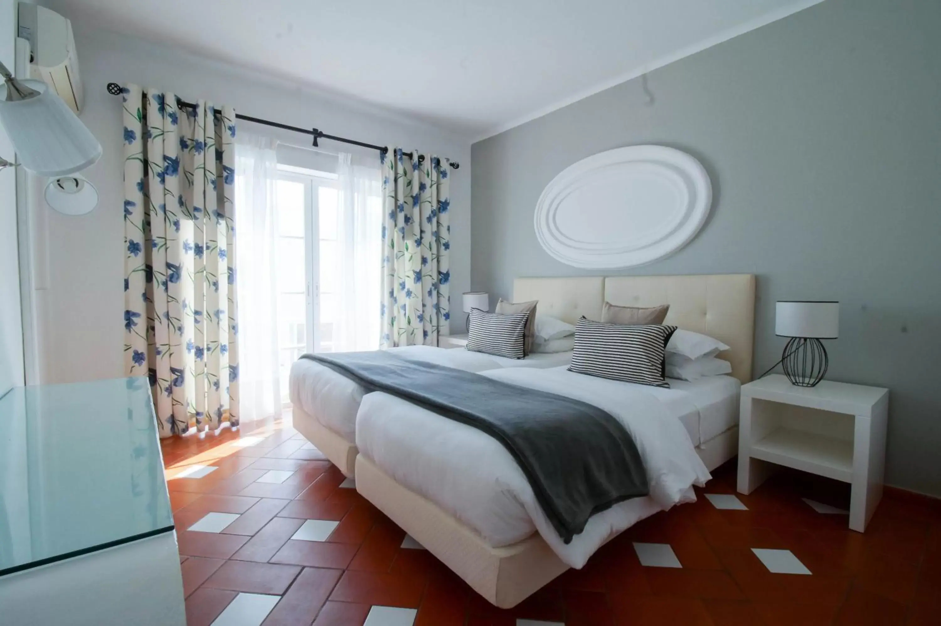 Bed in Baluarte da Vila Apartments