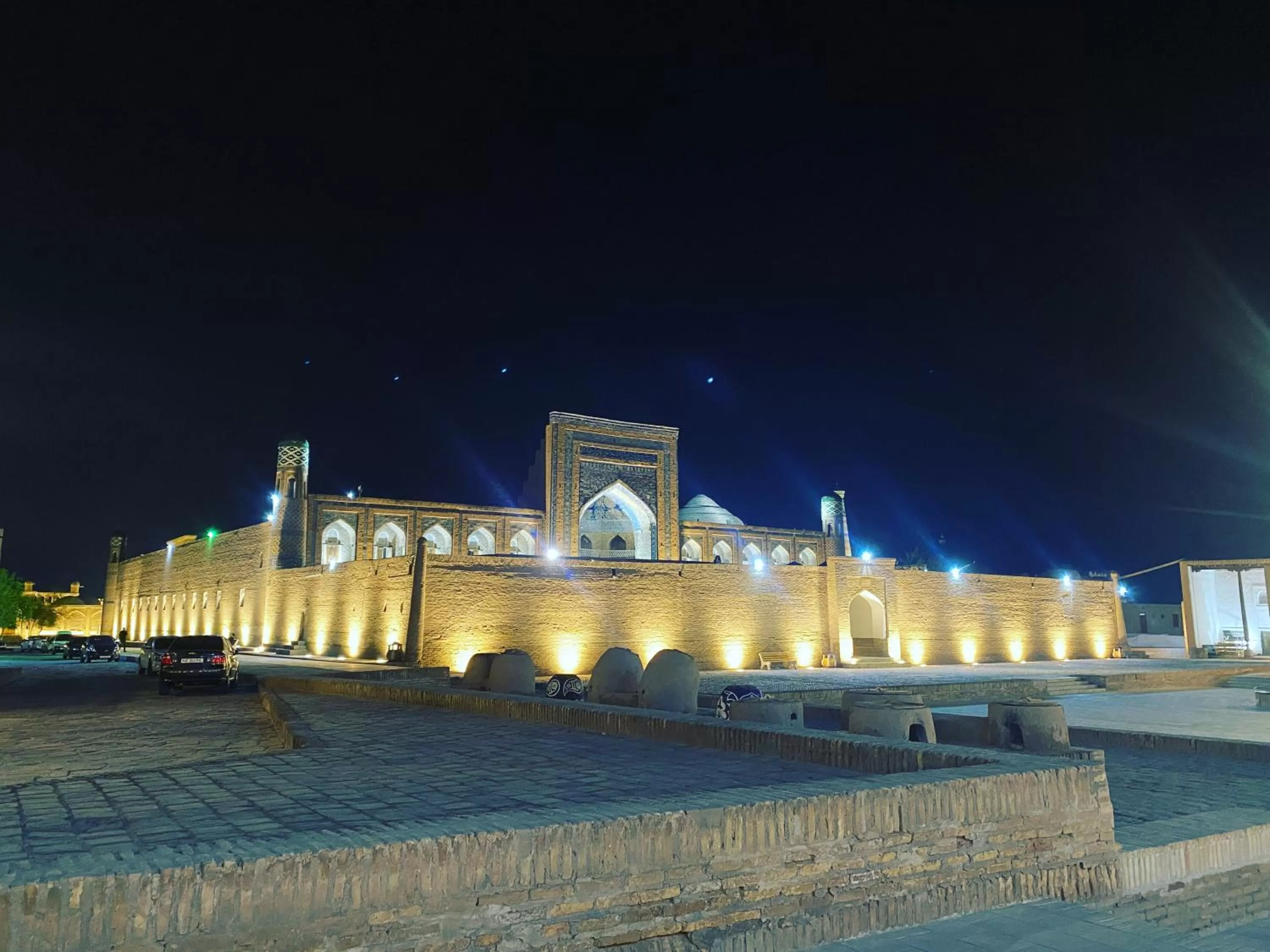 Property Building in KHIVA HOSTEL ...