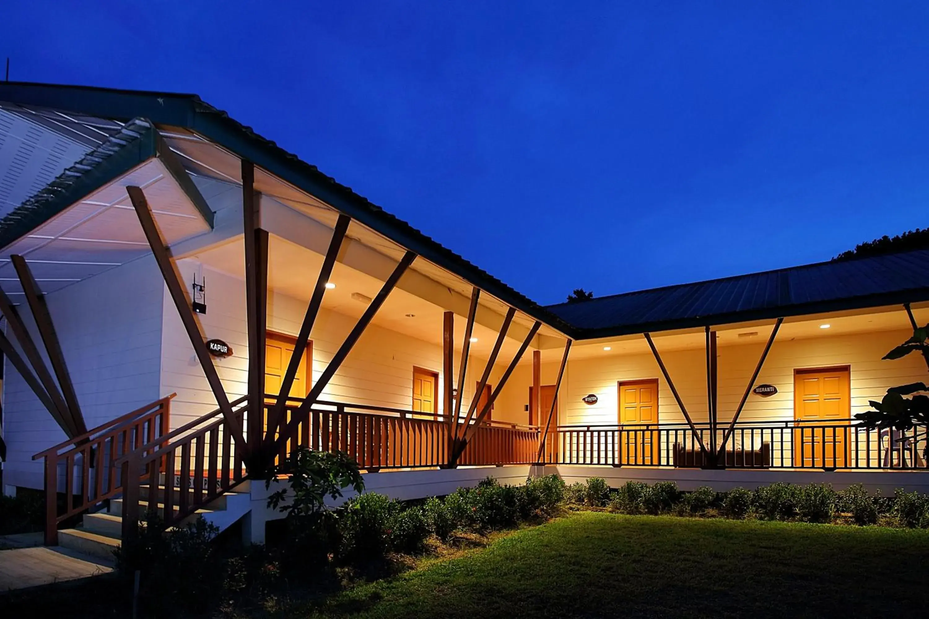 View (from property/room), Property Building in Nature Lodge Sepilok