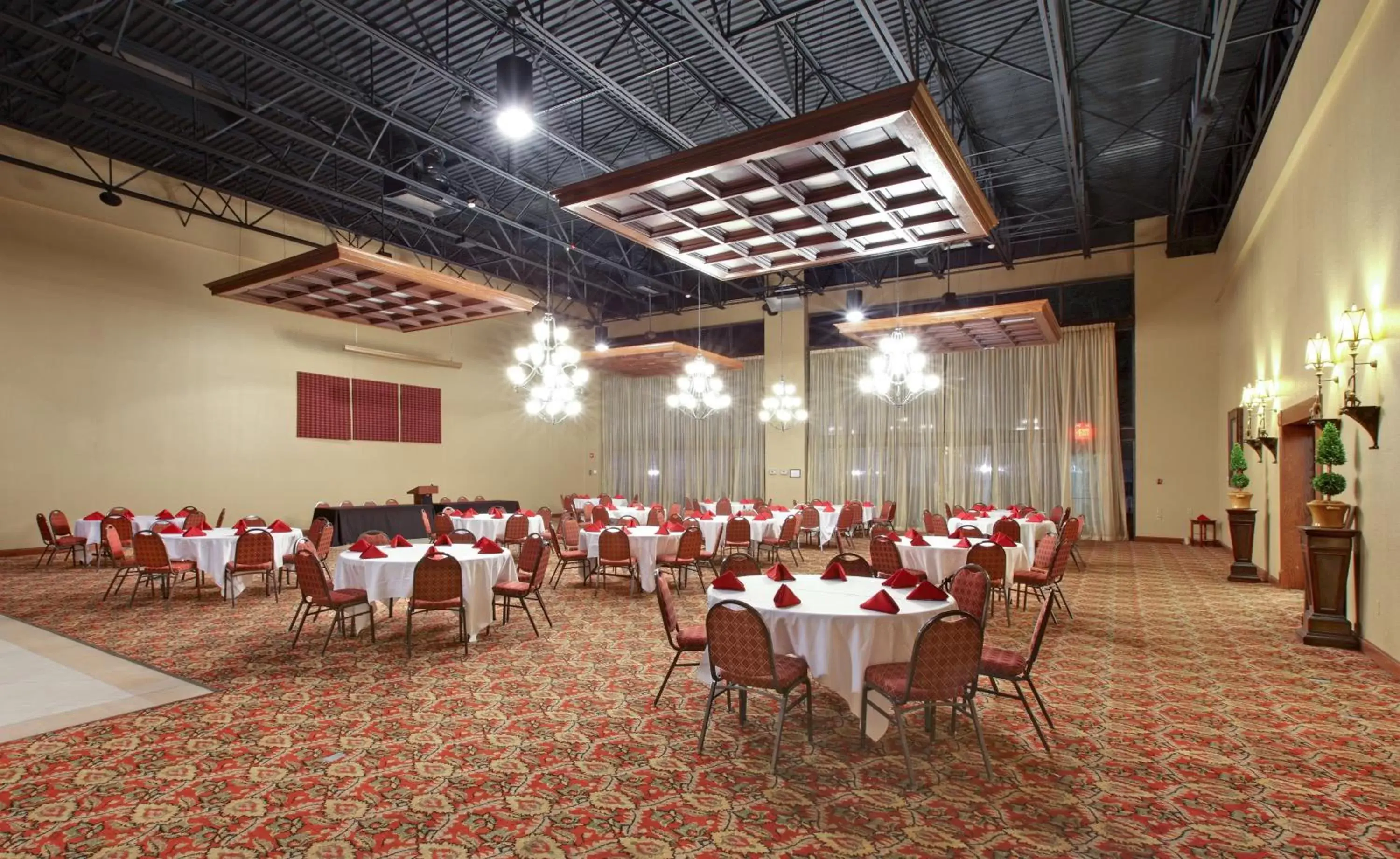 Restaurant/Places to Eat in Holiday Inn Blytheville, an IHG Hotel