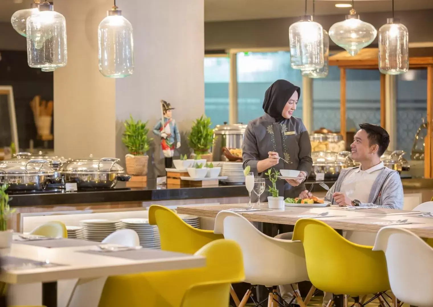 Restaurant/places to eat in KHAS Malioboro Hotel Restaurant/places to eat in KHAS Malioboro Hotel