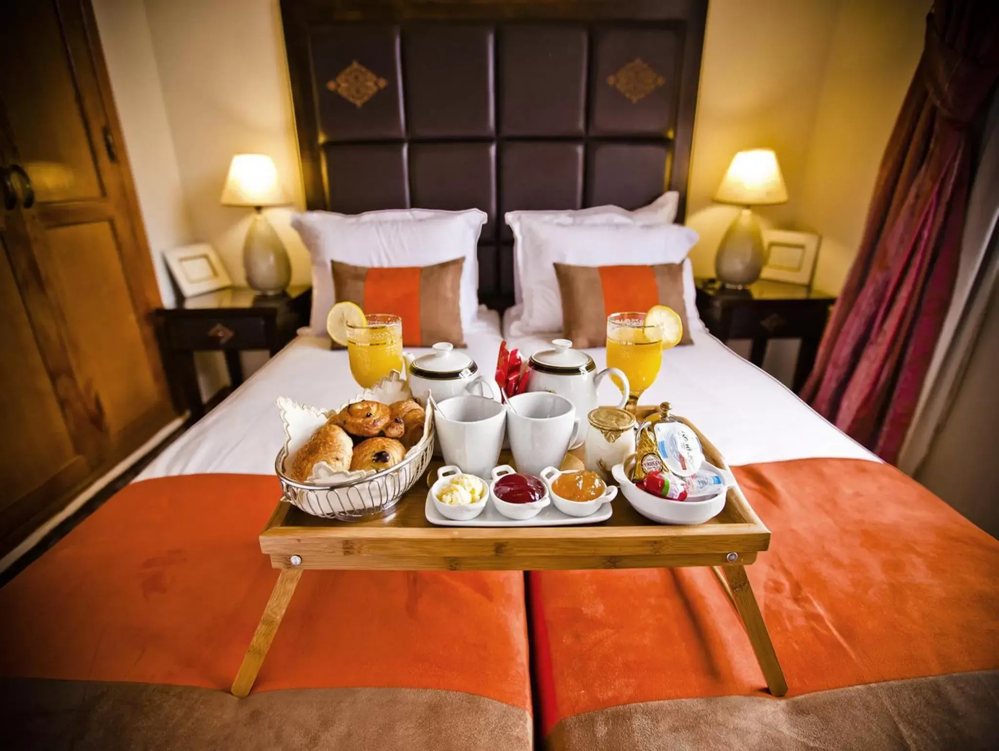 Bedroom, Breakfast in Hotel Lawrence d'Arabie