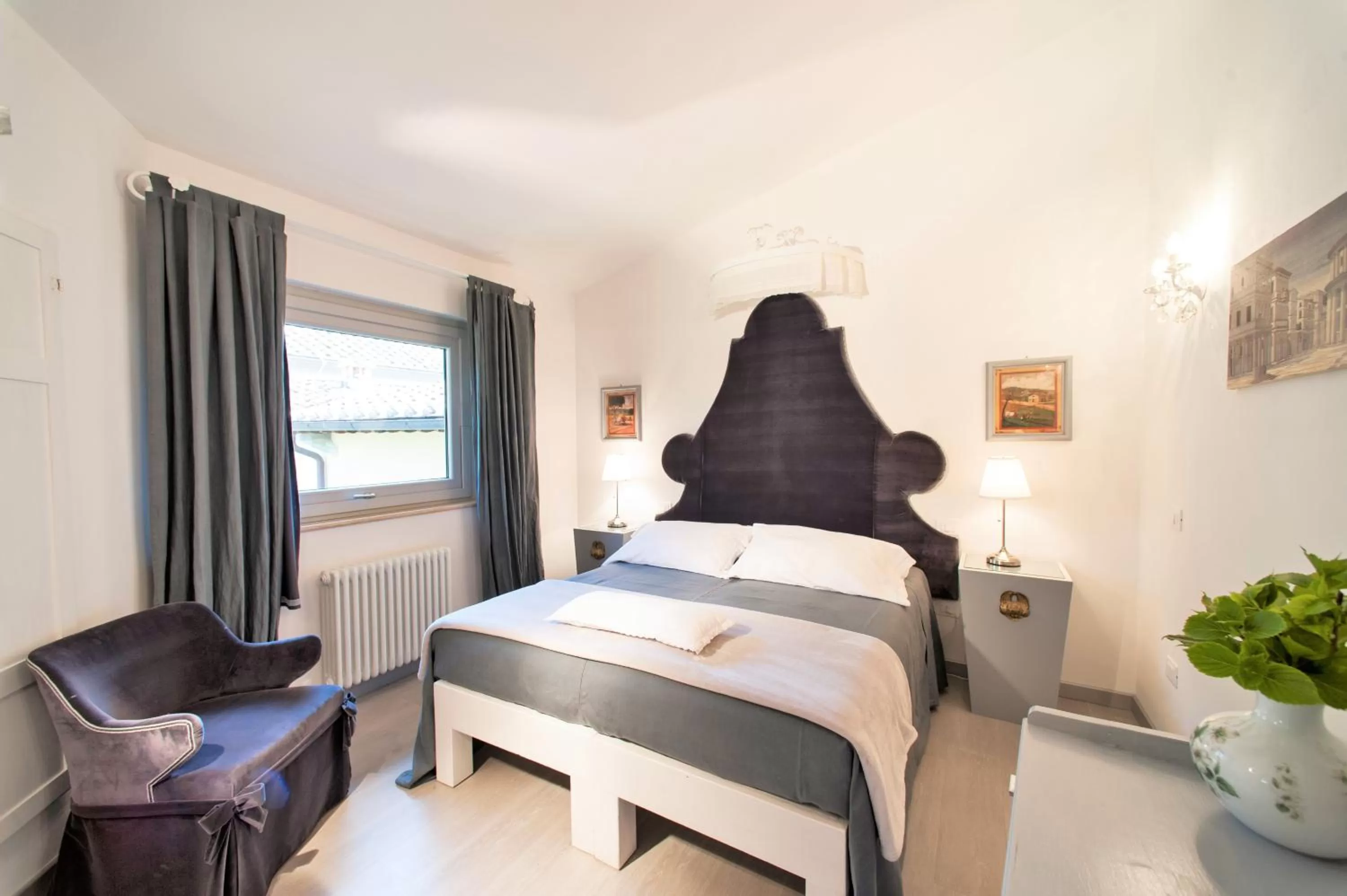 Photo of the whole room, Bed in Country Lodge B&B