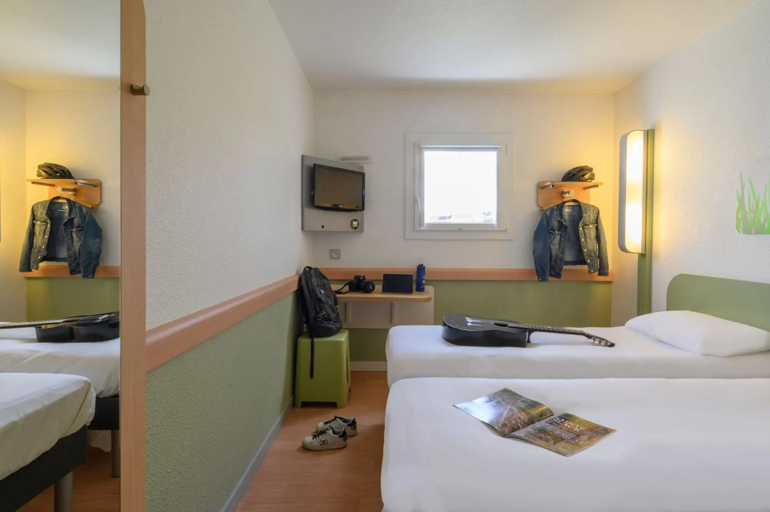 Photo of the whole room in Ibis budget Saint-Étienne stade