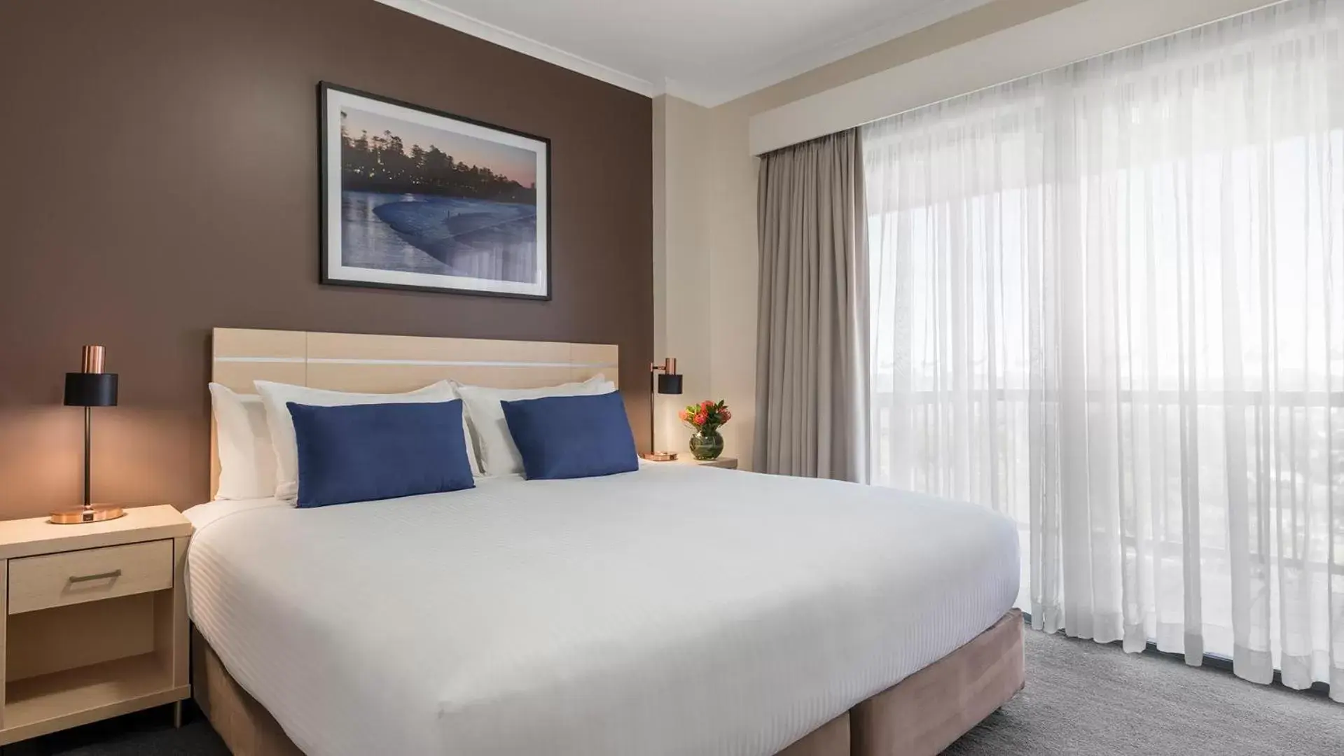 Bed in Oaks Sydney Goldsbrough Suites