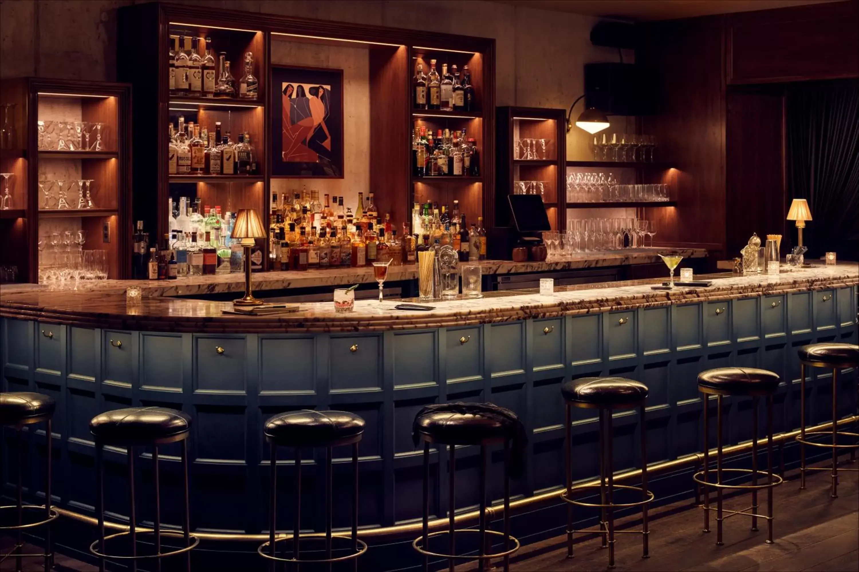 Lounge or bar in The Hoxton, Chicago