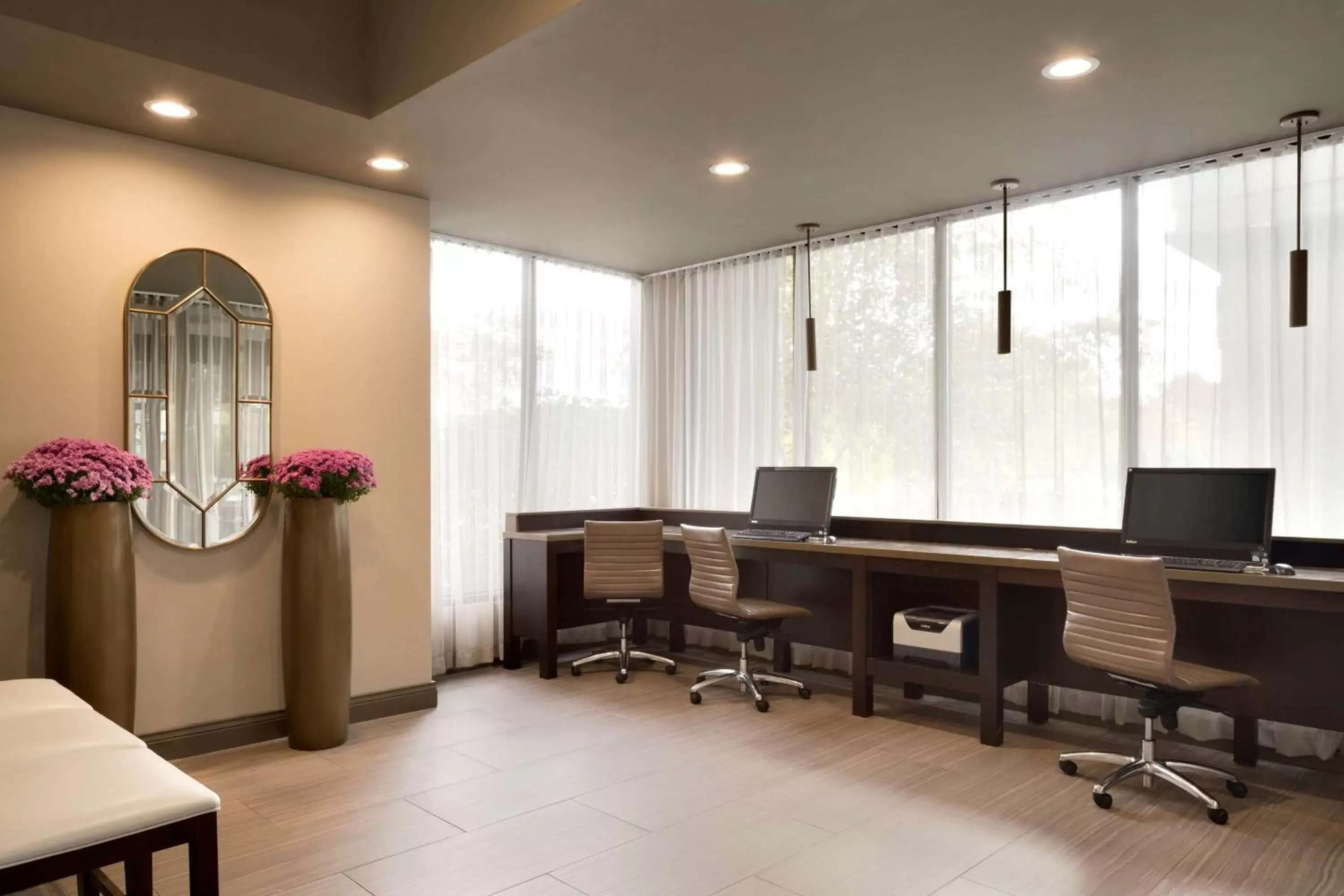 Business facilities in Embassy Suites by Hilton Columbus