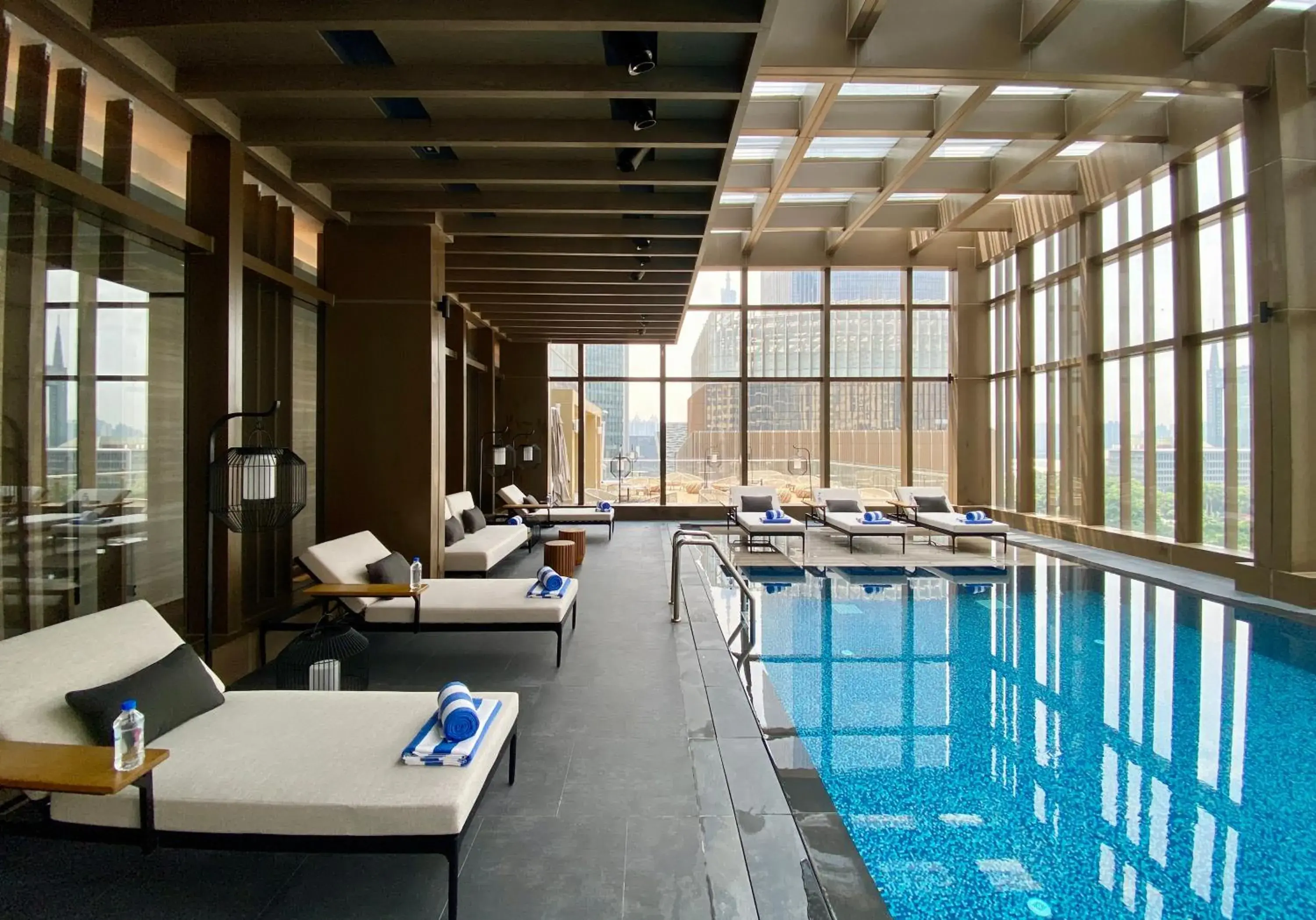 Swimming Pool in Jumeirah Living Guangzhou - Complimentary Shuttle Bus to Canton Fair Complex during Canton Fair period