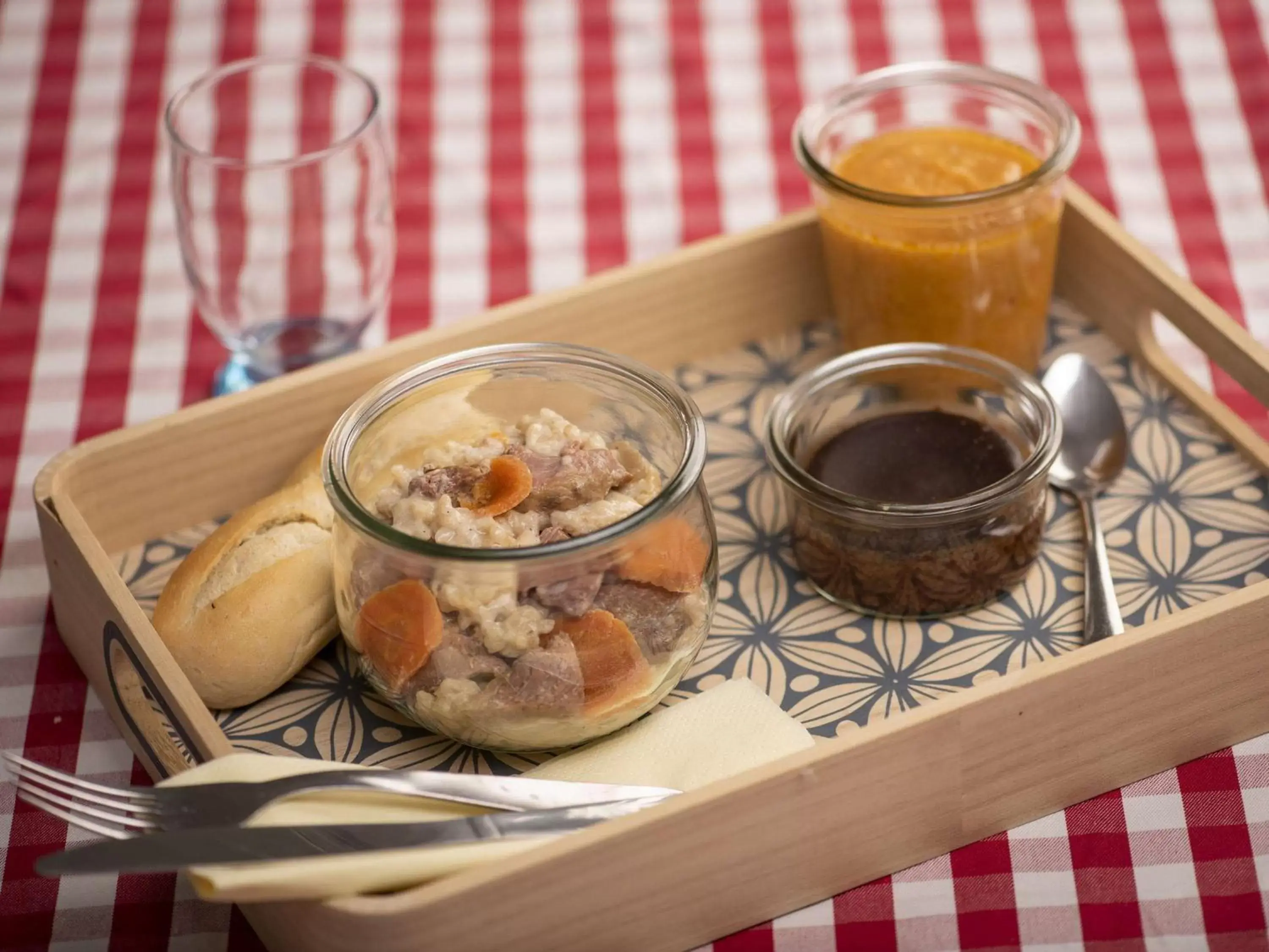 Restaurant/places to eat in ibis budget Dijon Saint Apollinaire