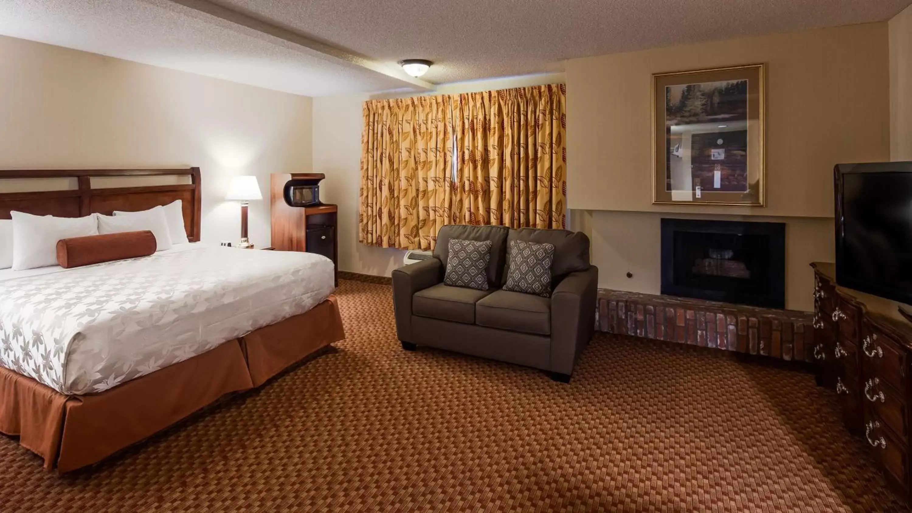 Photo of the whole room in SureStay Plus Hotel by Best Western Reno Airport