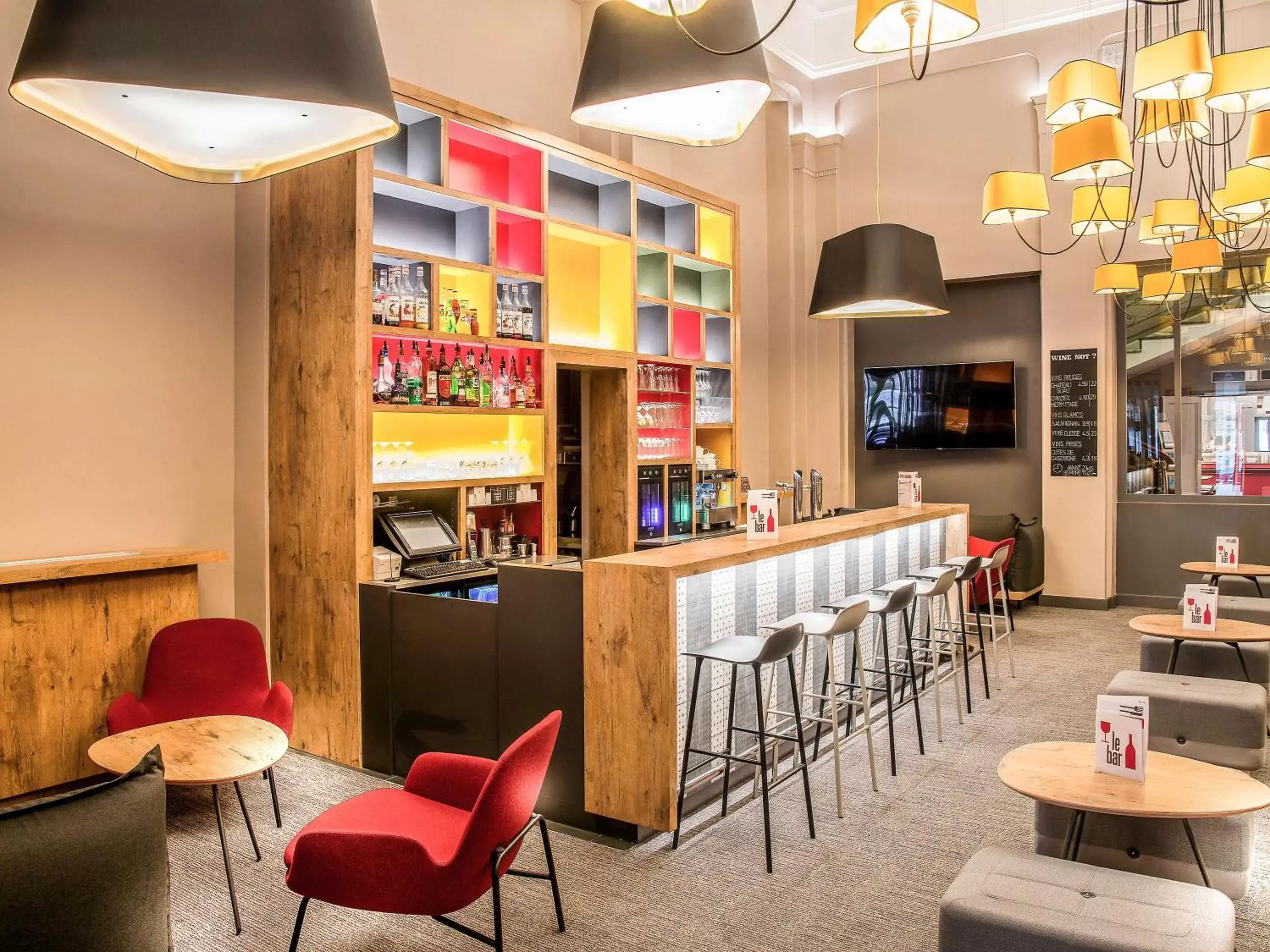 Lounge or bar, Lounge/Bar in ibis Lyon Centre Perrache