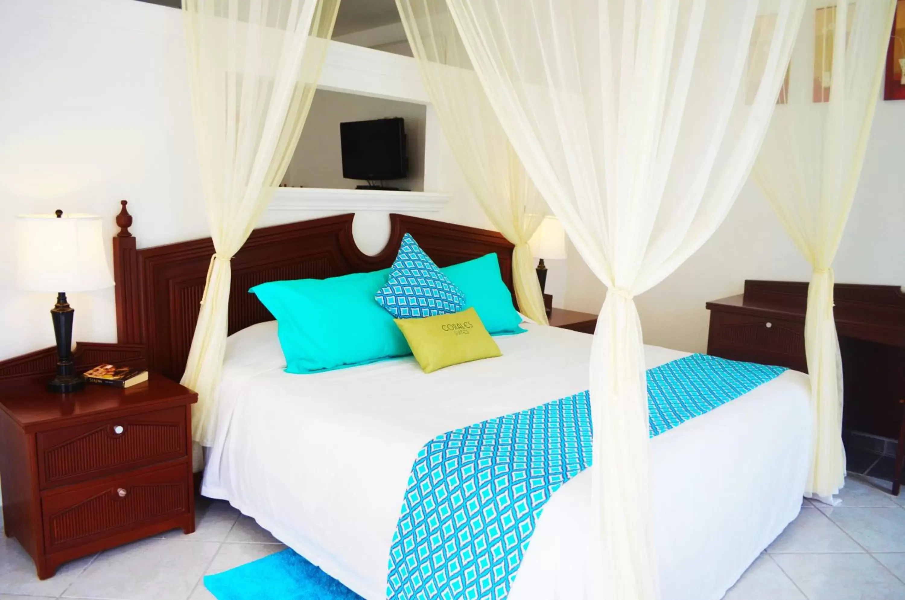 Bed in Corales Suites