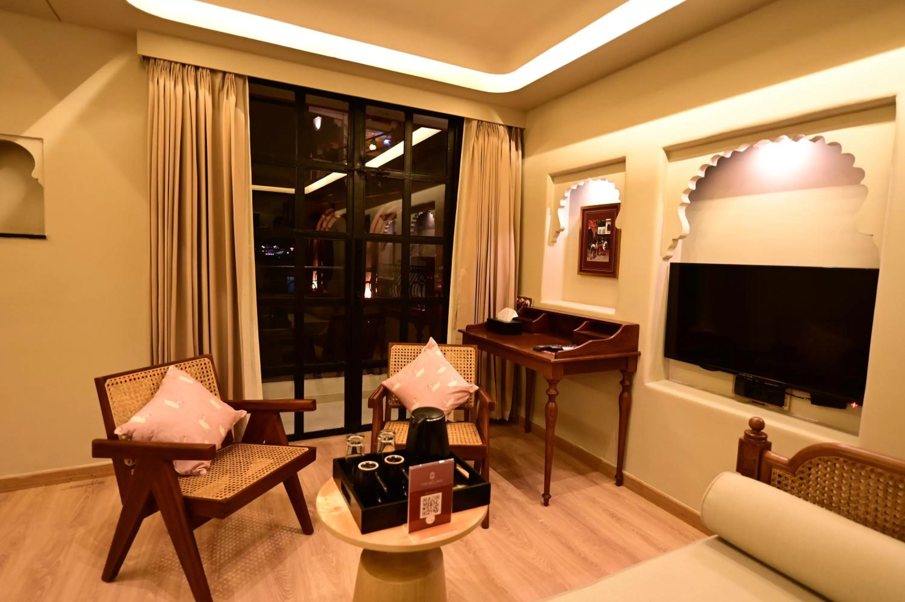 TV and multimedia in The Red Pier - My Downtown Hotels