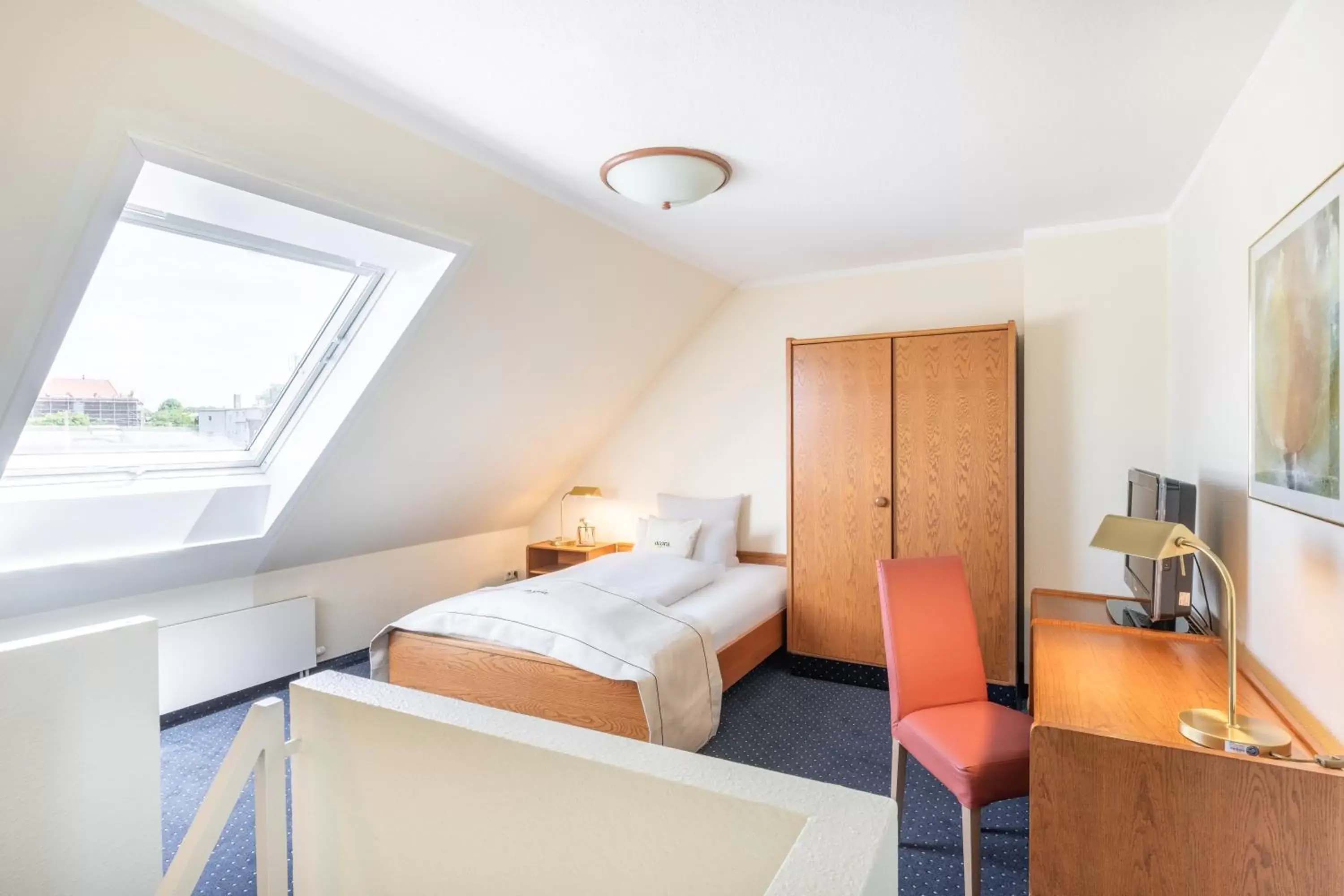 TV and multimedia, Bed in acora Bochum Living the City