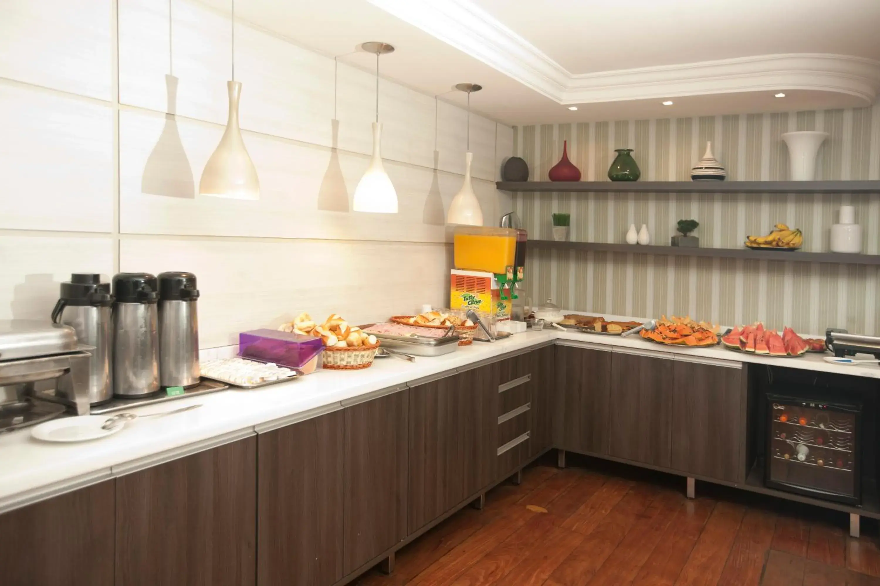 Food and drinks, Kitchen/Kitchenette in Hotel Plaza Apolo