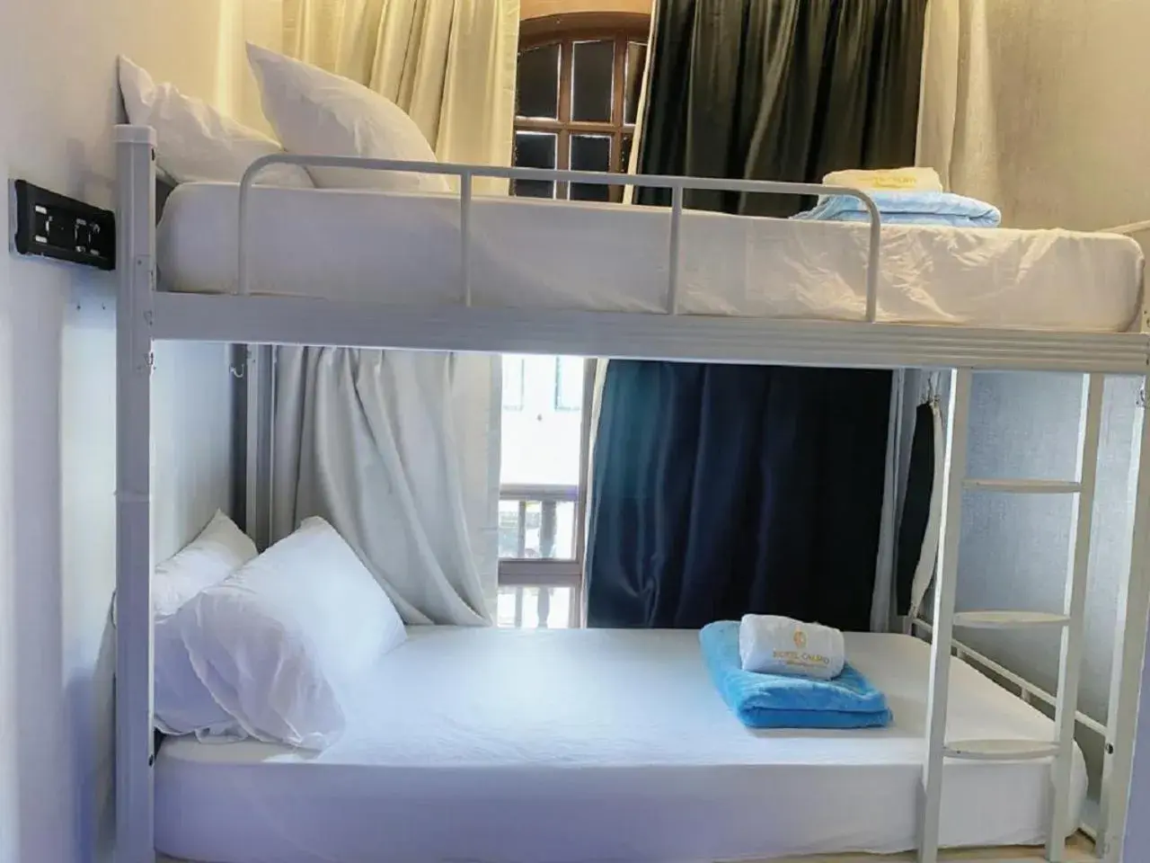 Bunk Bed in Hotel Calmo Chinatown