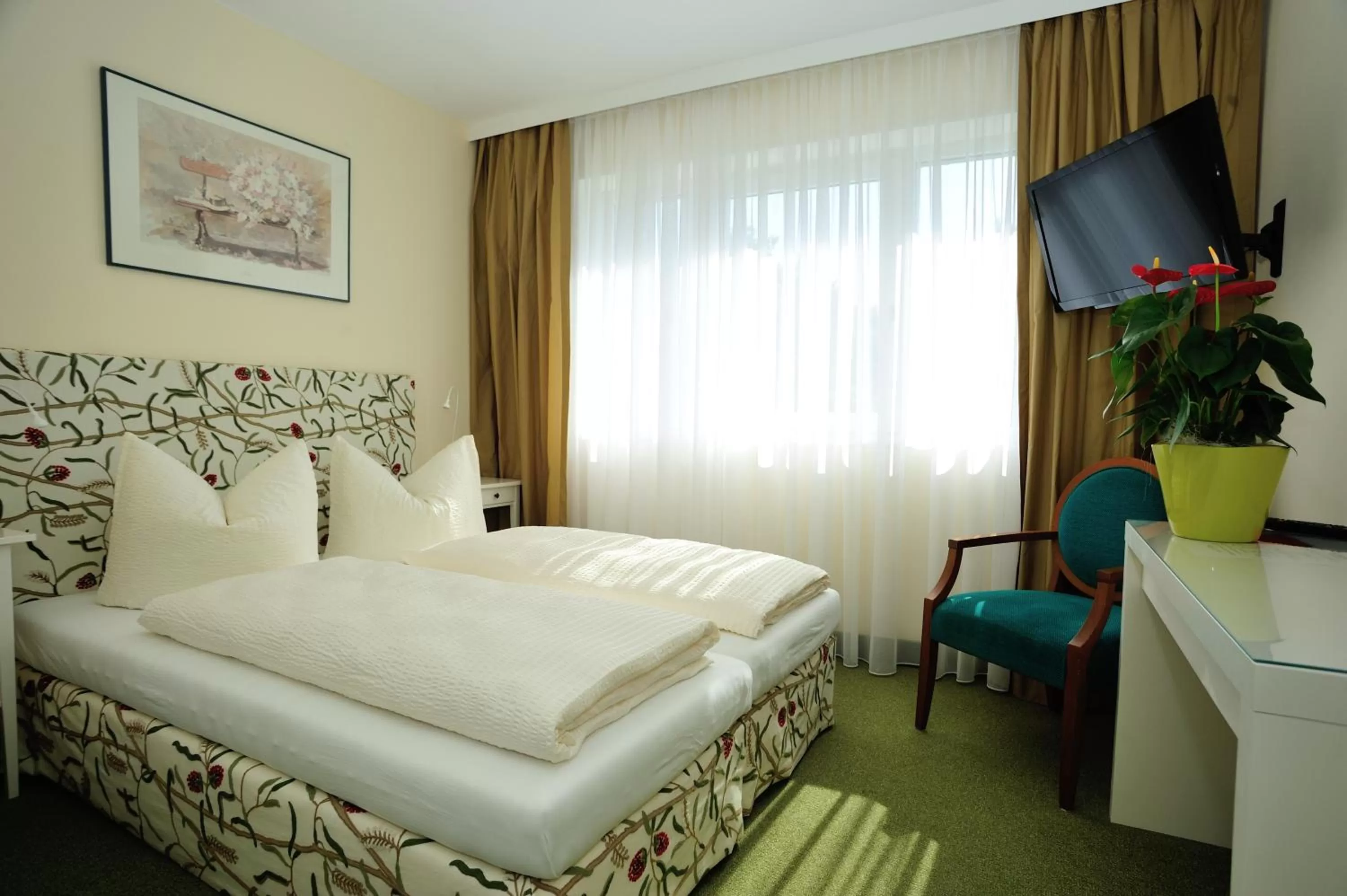 Photo of the whole room, Bed in ALPHA HOTEL Hermann von Salza